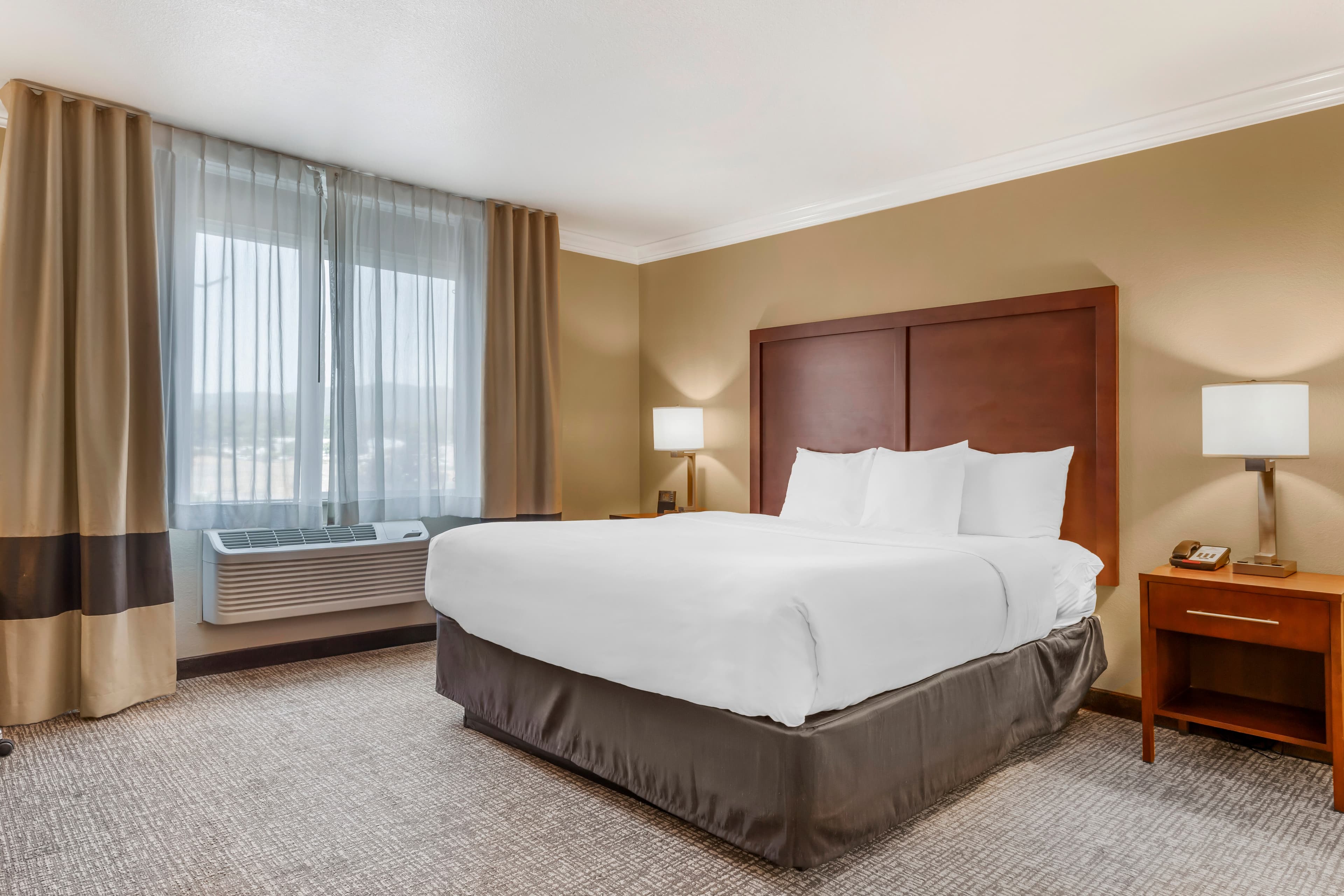 Comfort Inn & Suites Redwood Country — 37