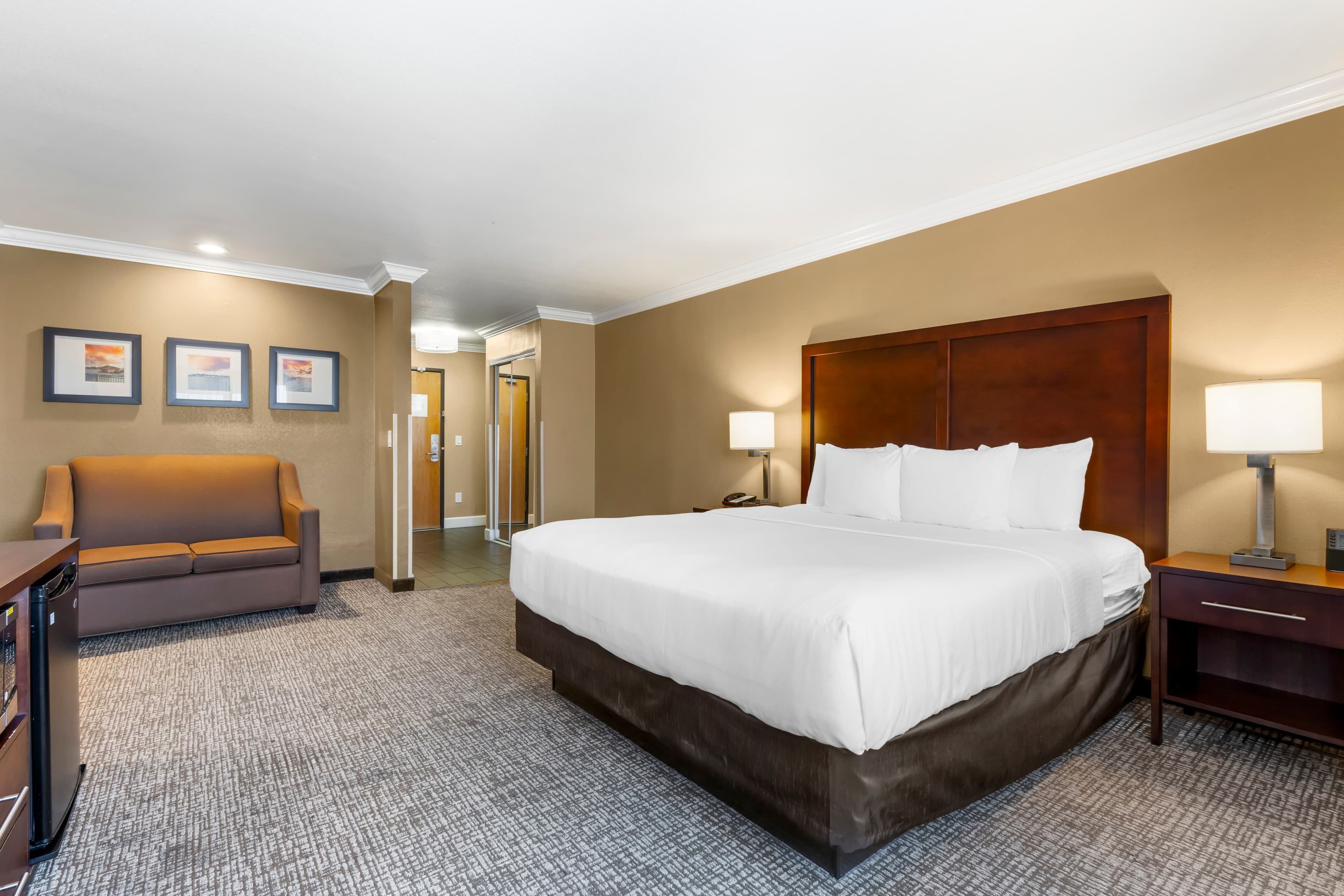 Comfort Inn & Suites Redwood Country — 44