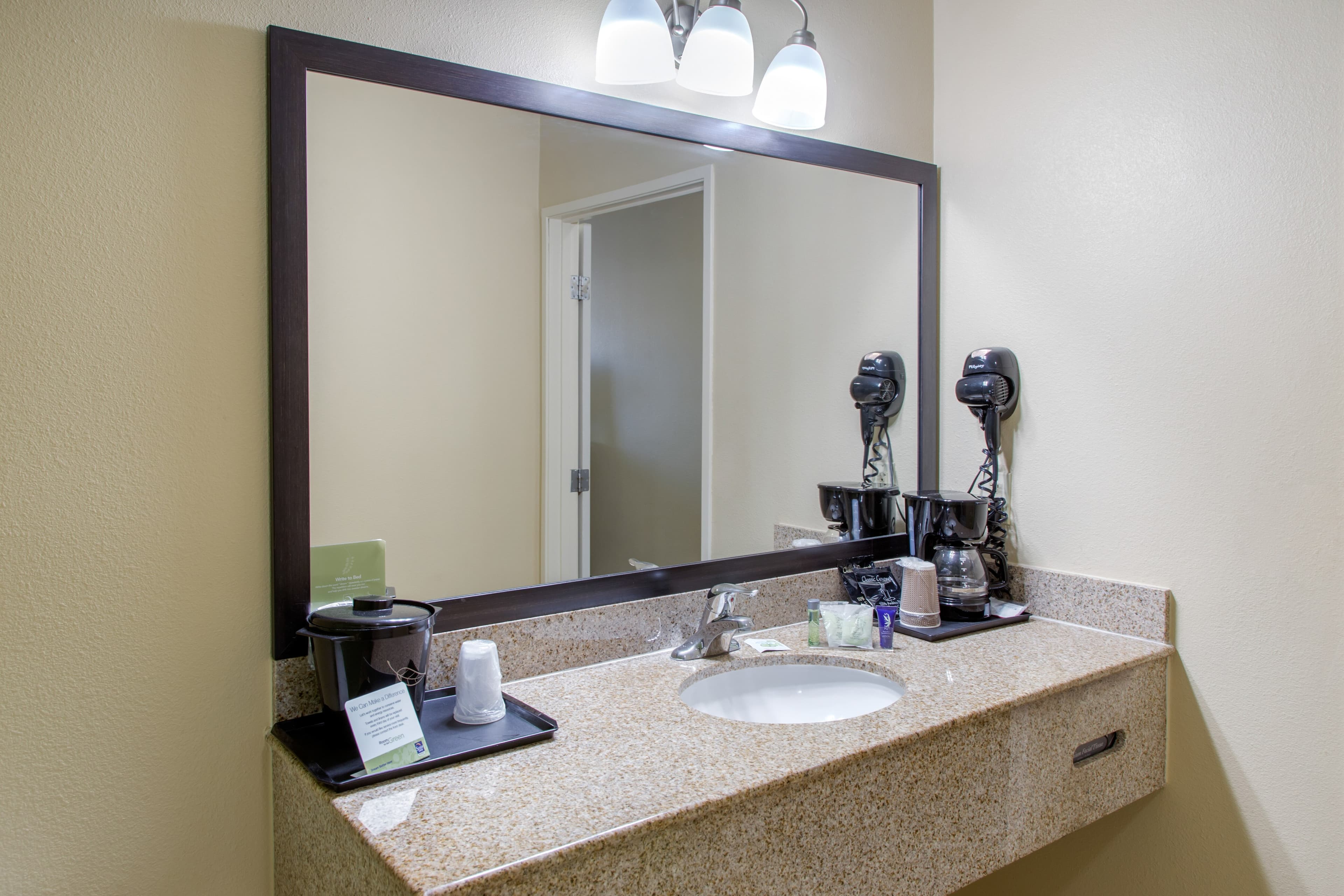 Sleep Inn & Suites Bakersfield North — 11