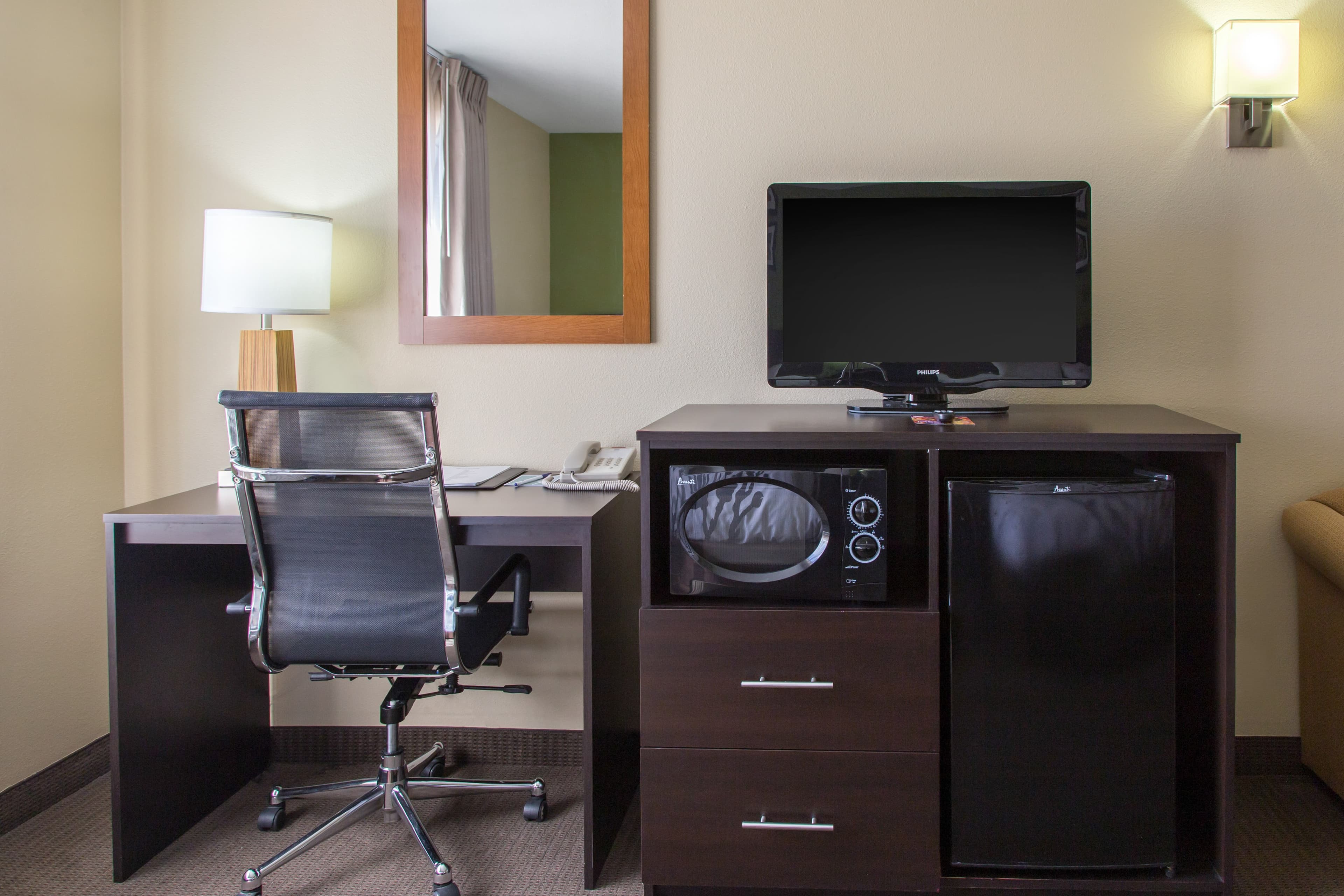 Sleep Inn & Suites Bakersfield North - Image 4