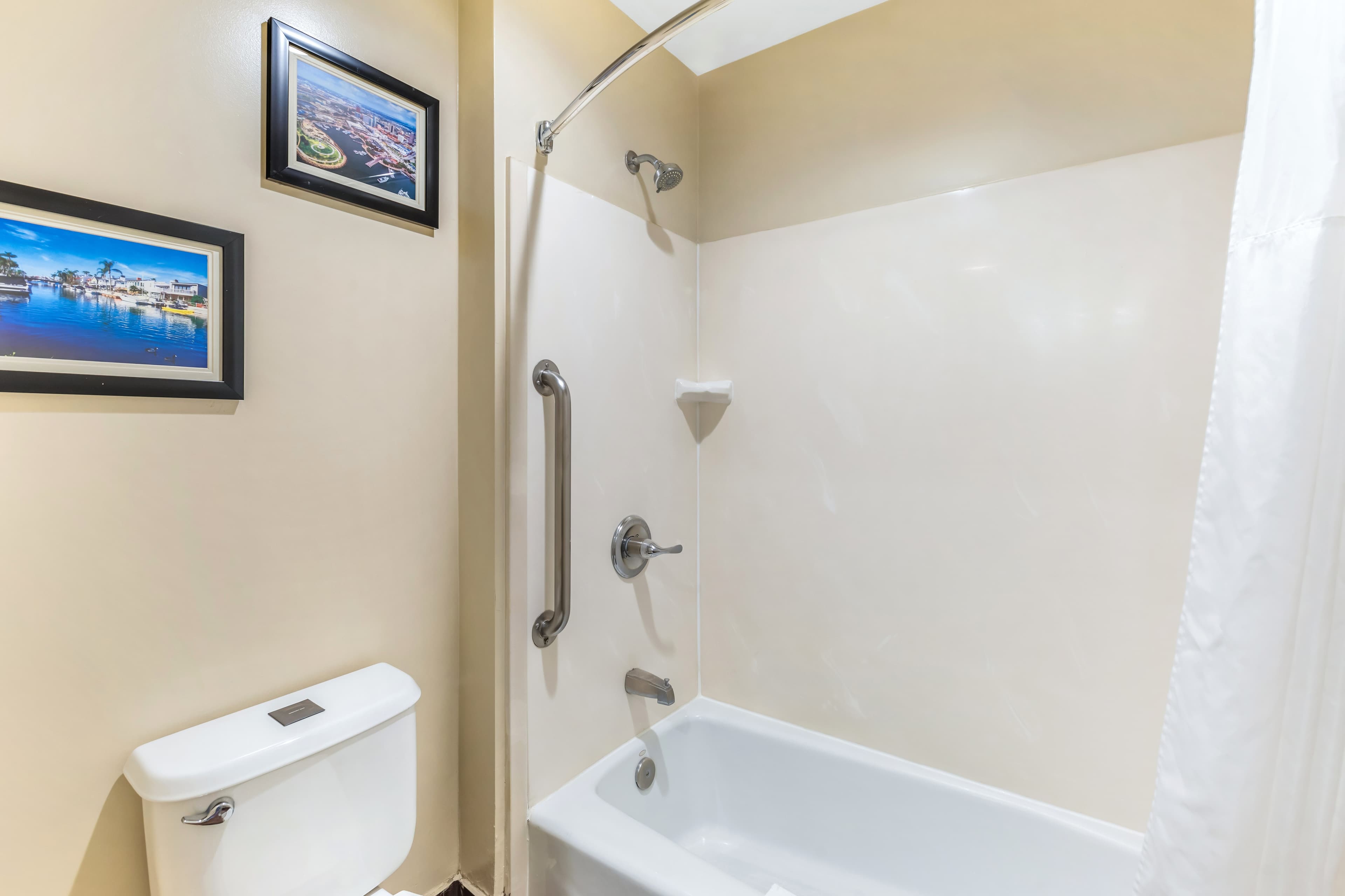 Comfort Inn Monterey Park - Los Angeles — 11