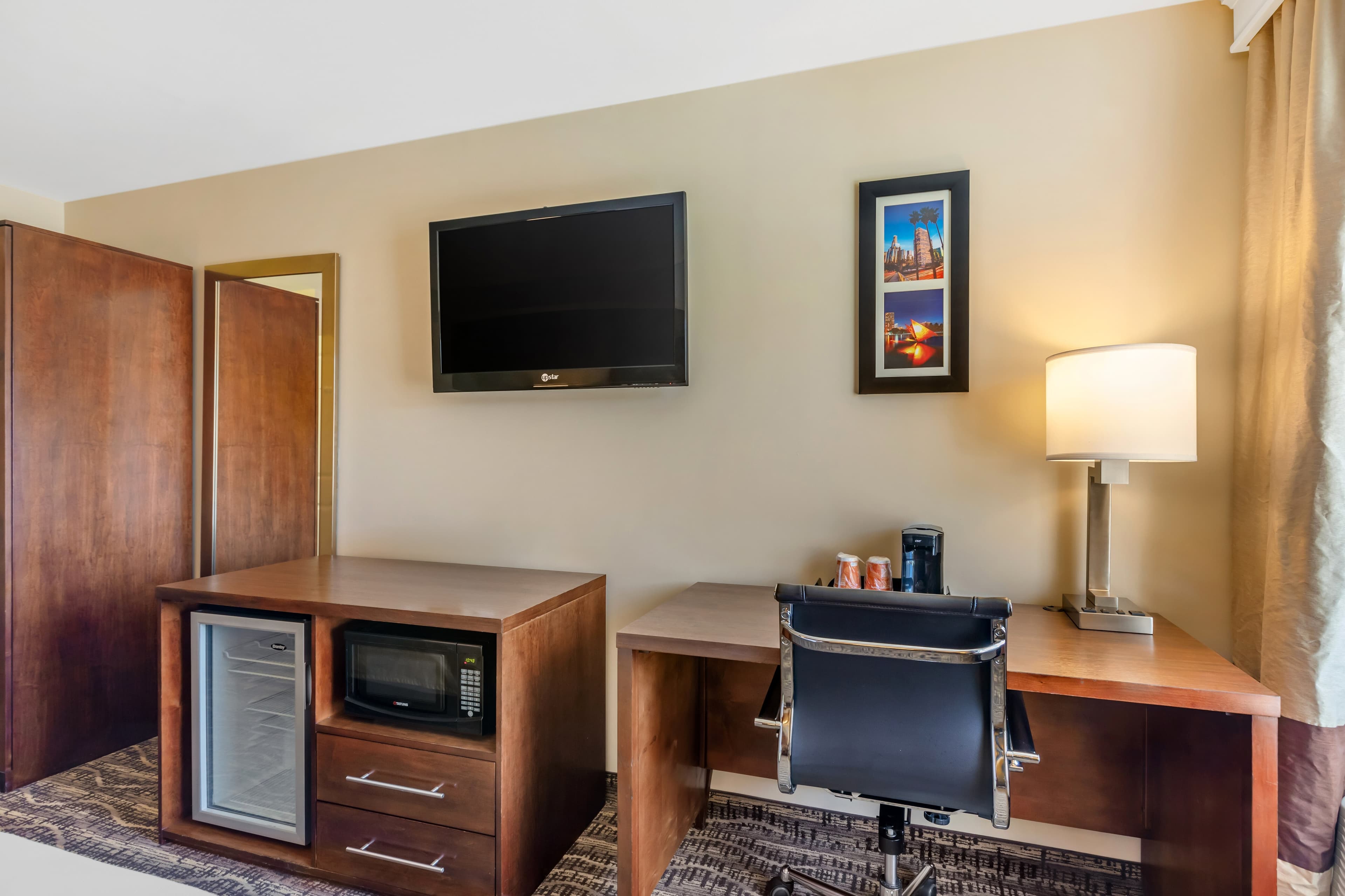 Comfort Inn Monterey Park - Los Angeles - Image 5