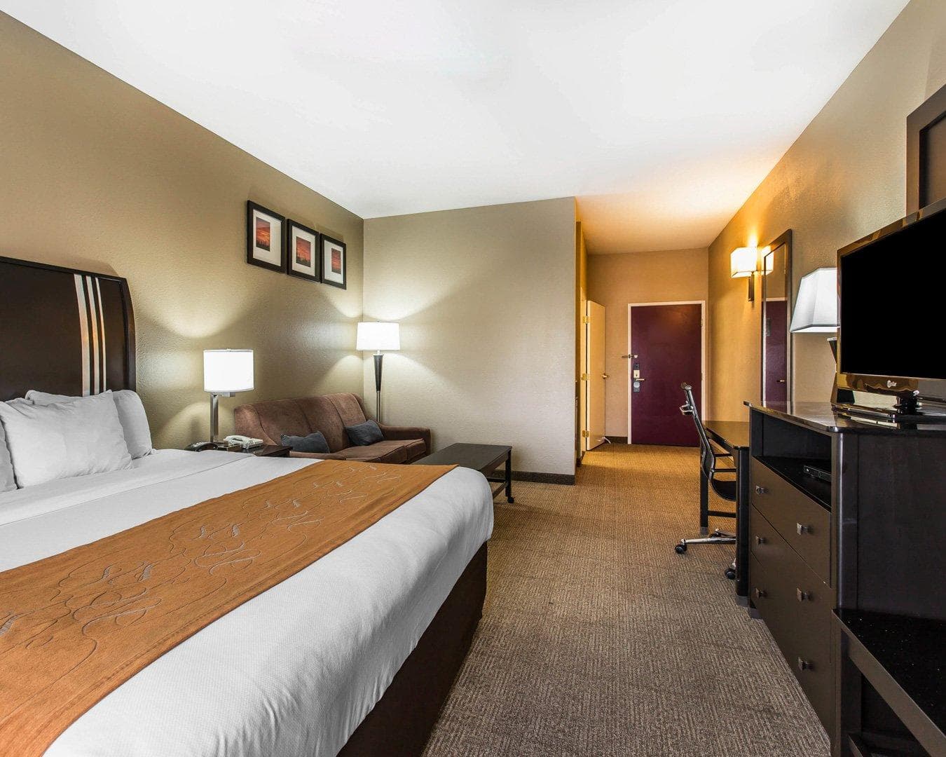 Comfort Suites Bakersfield - Image 3