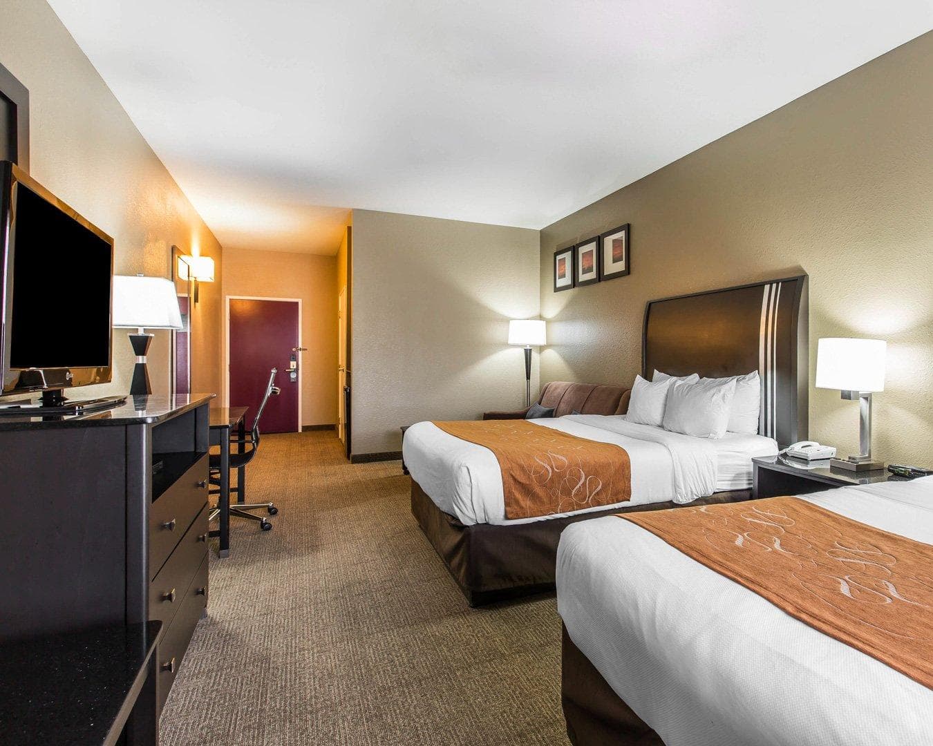Comfort Suites Bakersfield — 7