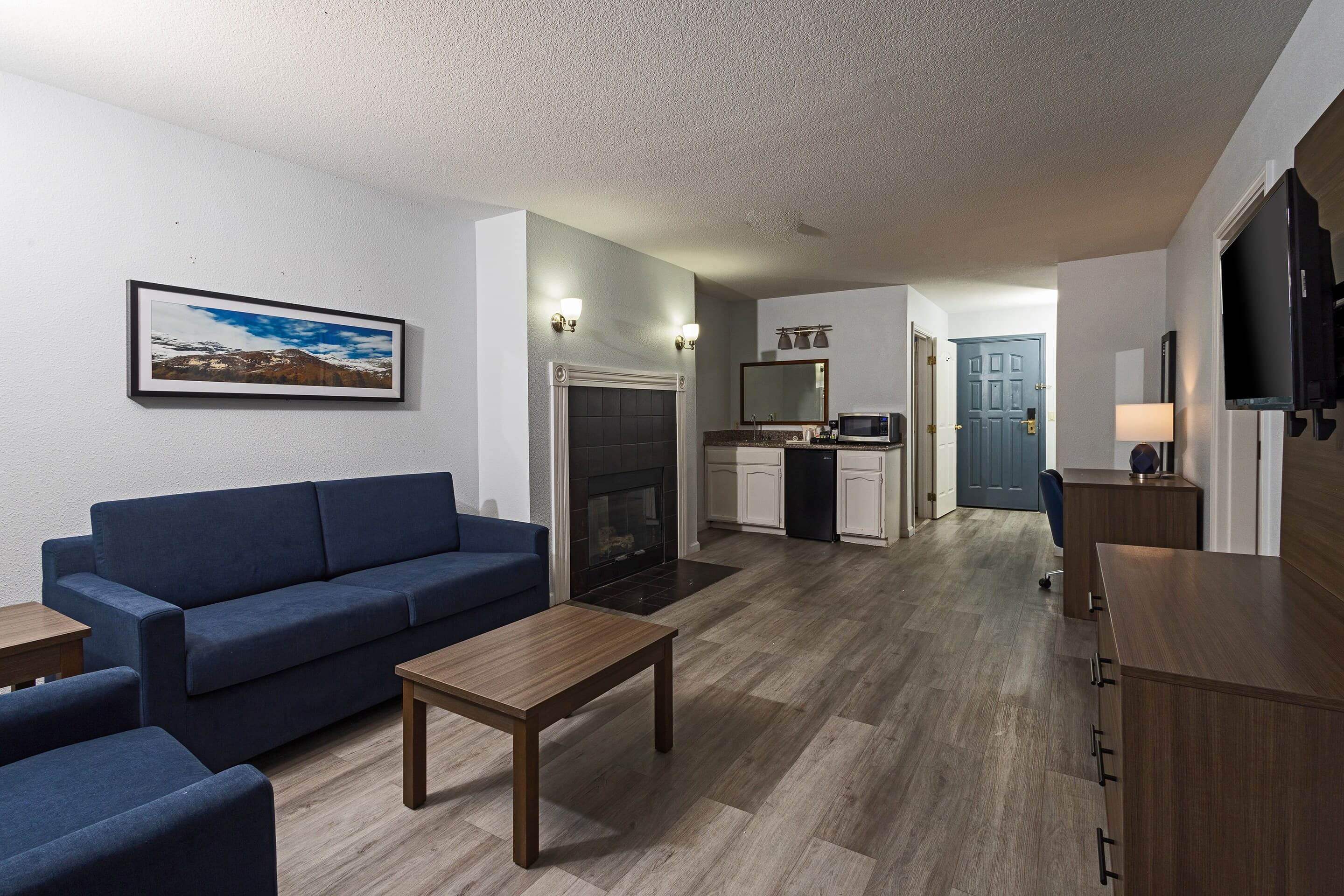 Quality Inn & Suites Tulare — 9