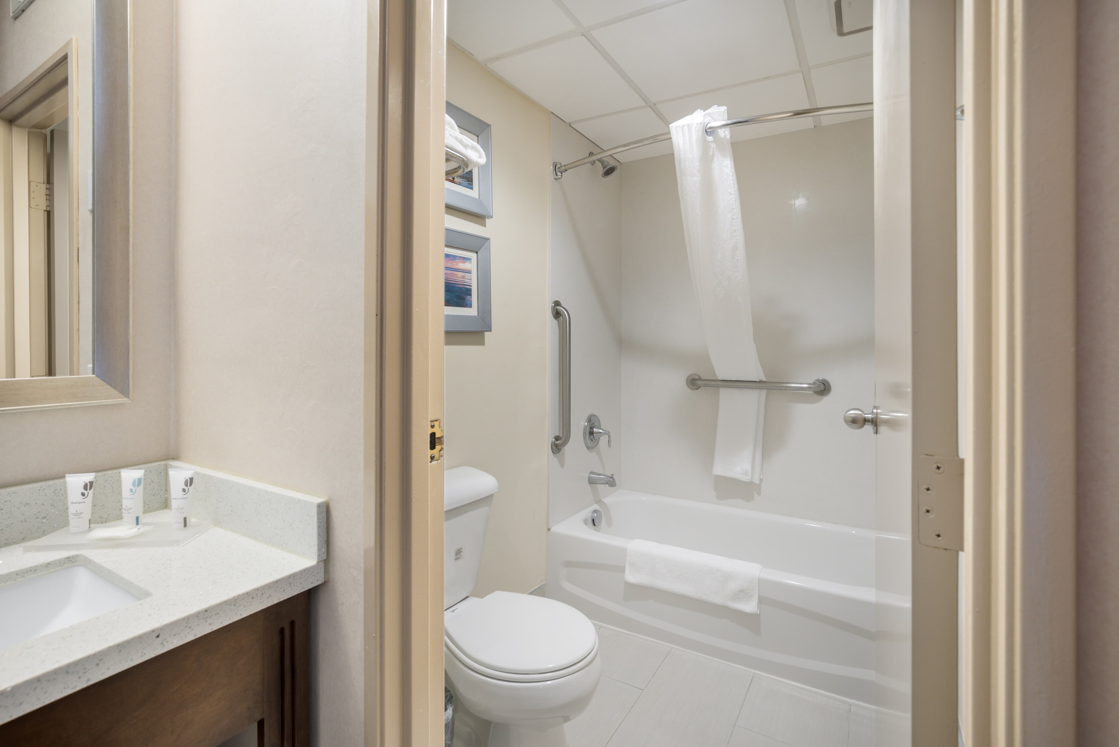 MainStay Suites Orange County John Wayne Airport — 6