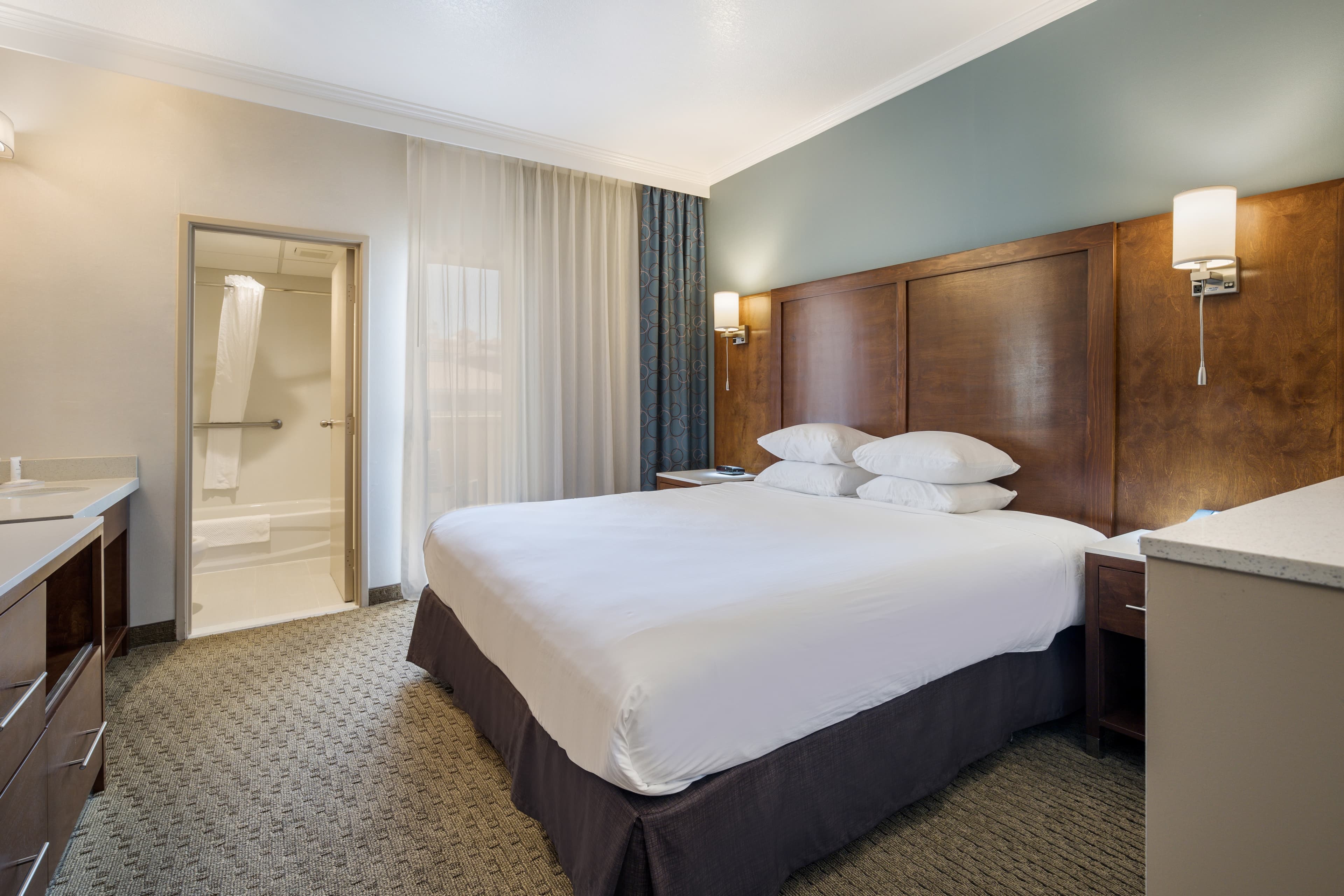 MainStay Suites Orange County John Wayne Airport — 26