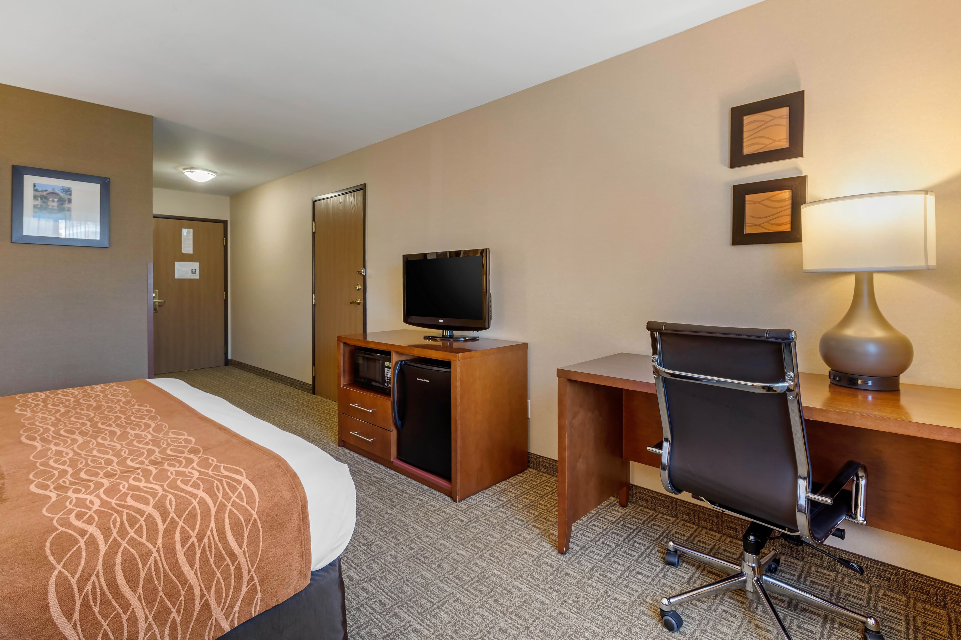 Comfort Inn & Suites Murrieta Temecula Wine Country — 15