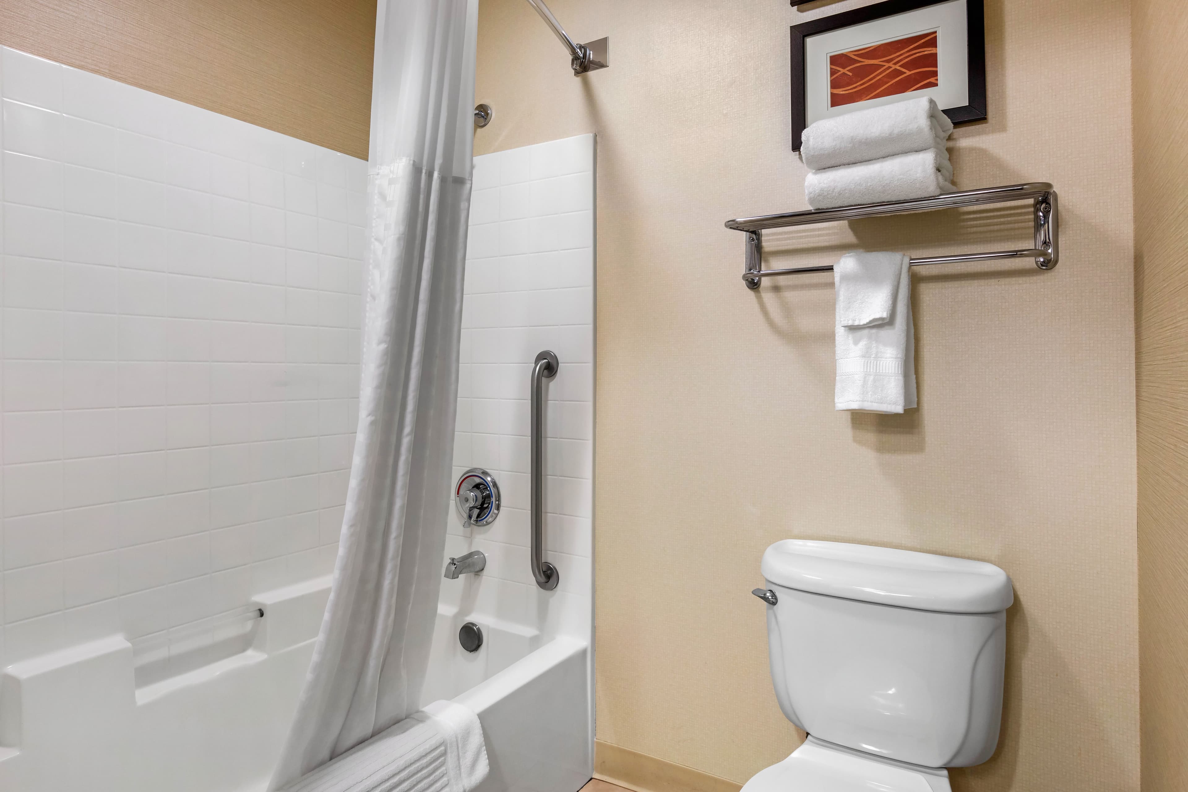 Comfort Inn & Suites Murrieta Temecula Wine Country — 6