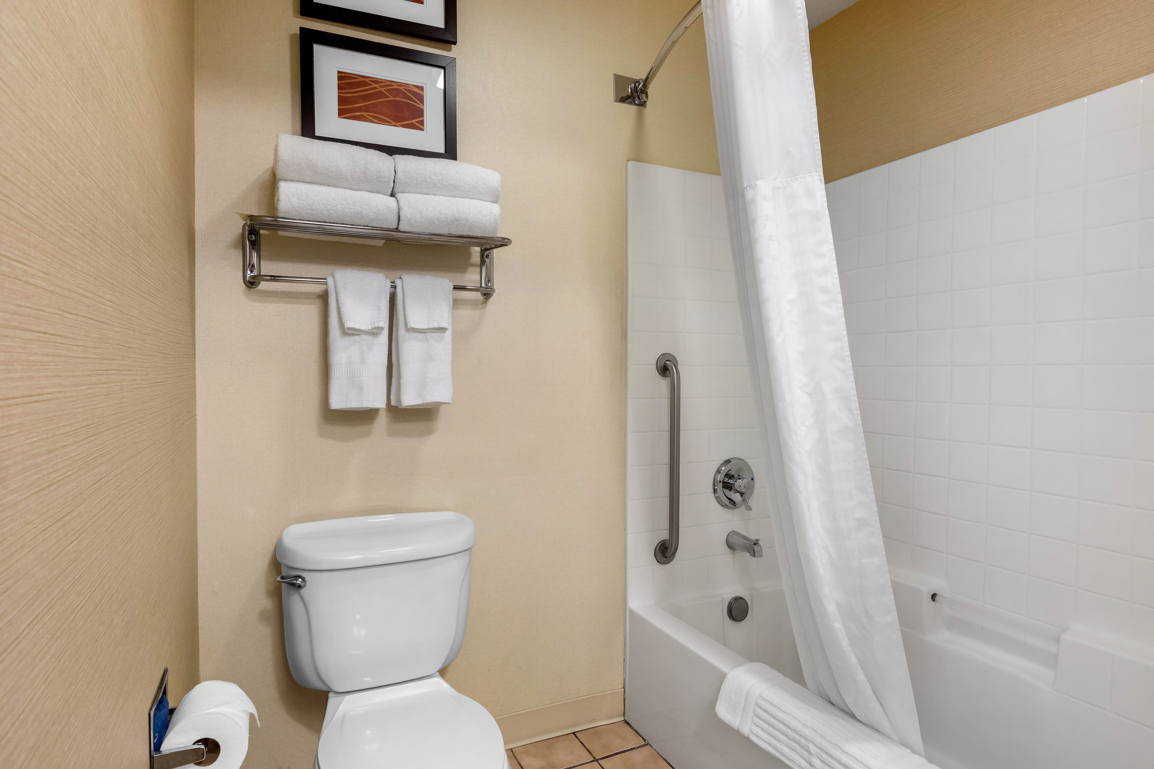 Comfort Inn & Suites Murrieta Temecula Wine Country — 21