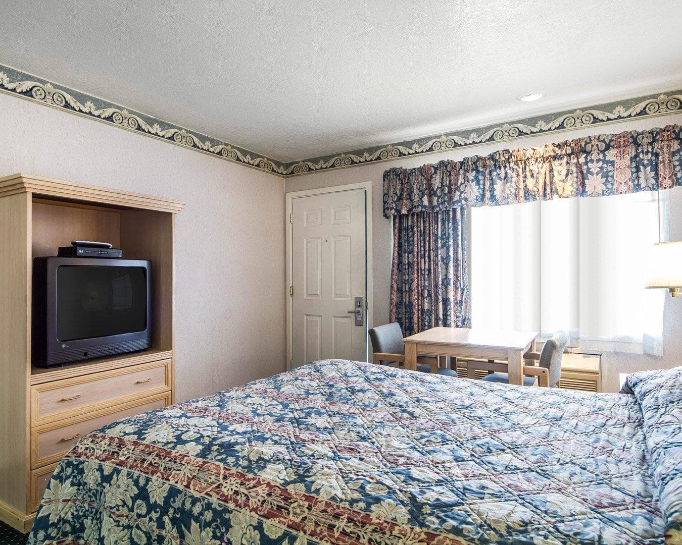 Rodeway Inn Monterey Near Fairgrounds — 13