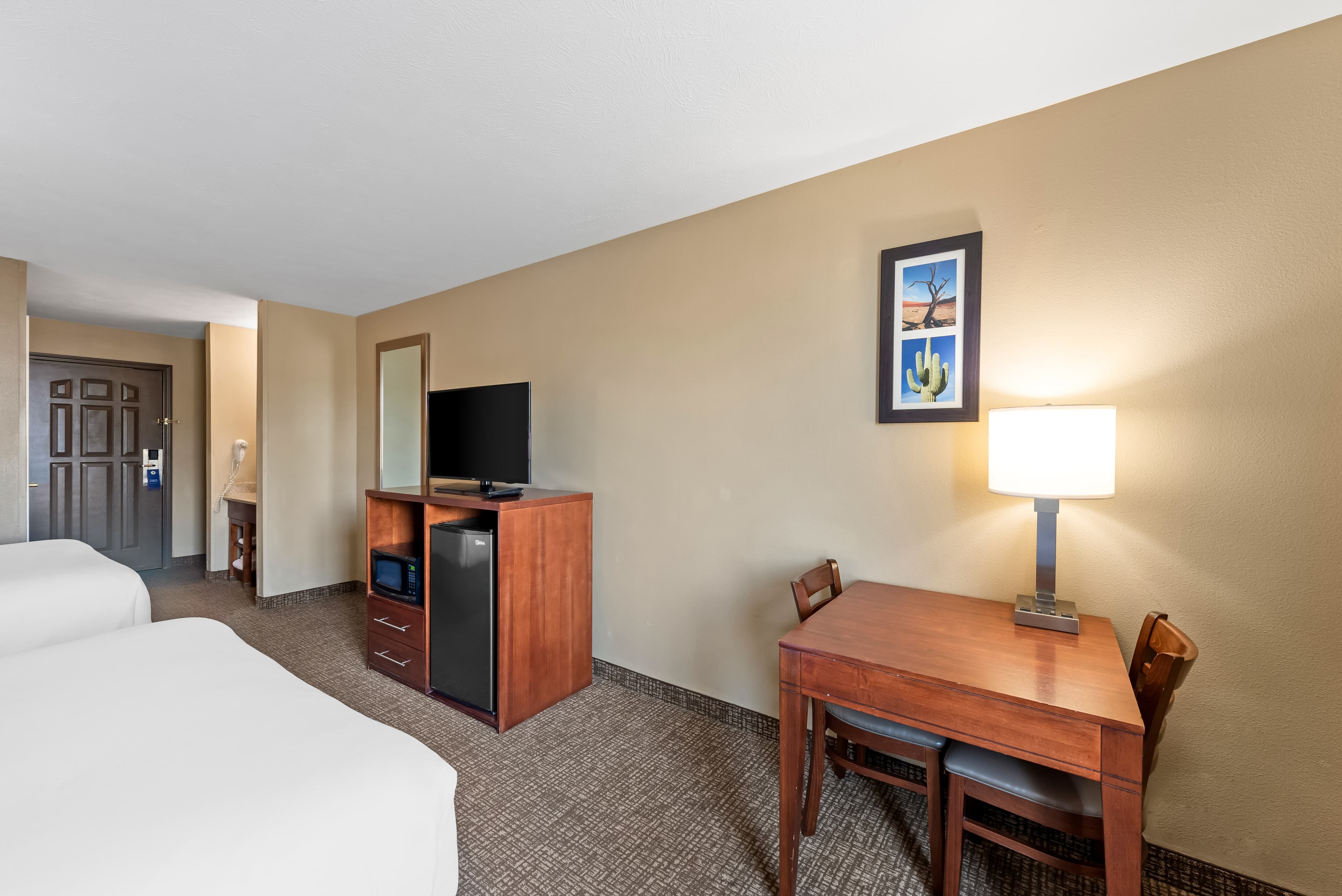 Comfort Inn & Suites El Centro I-8 — 9