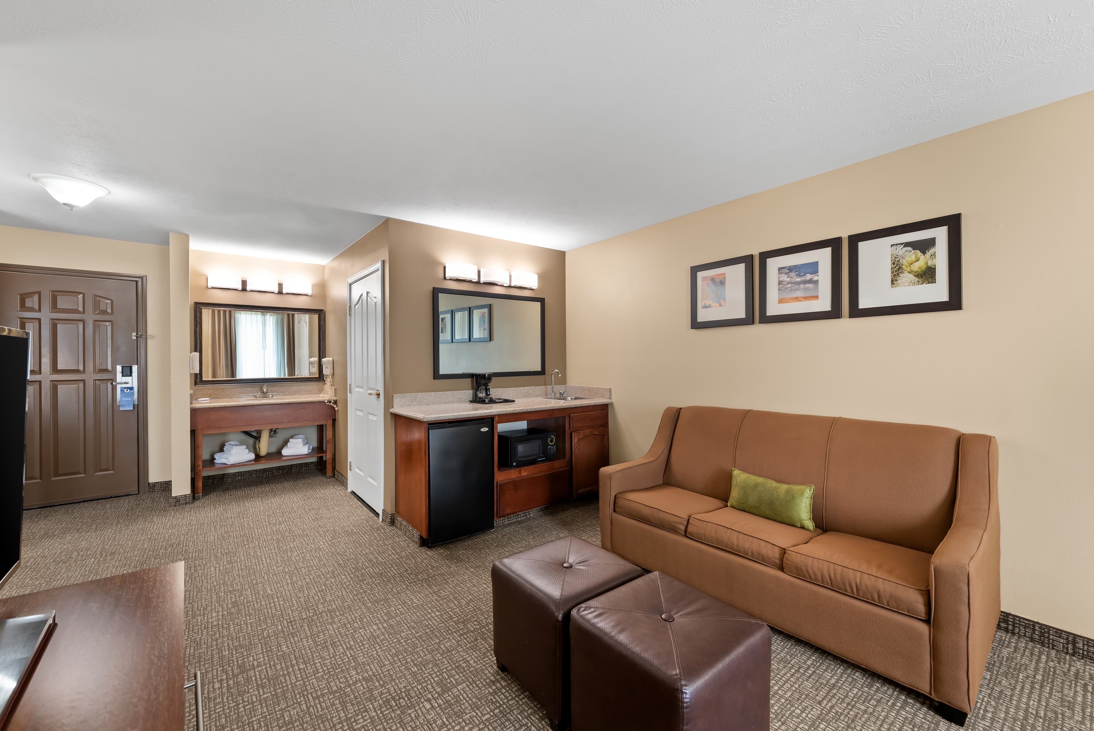 Comfort Inn & Suites El Centro I-8 — 15