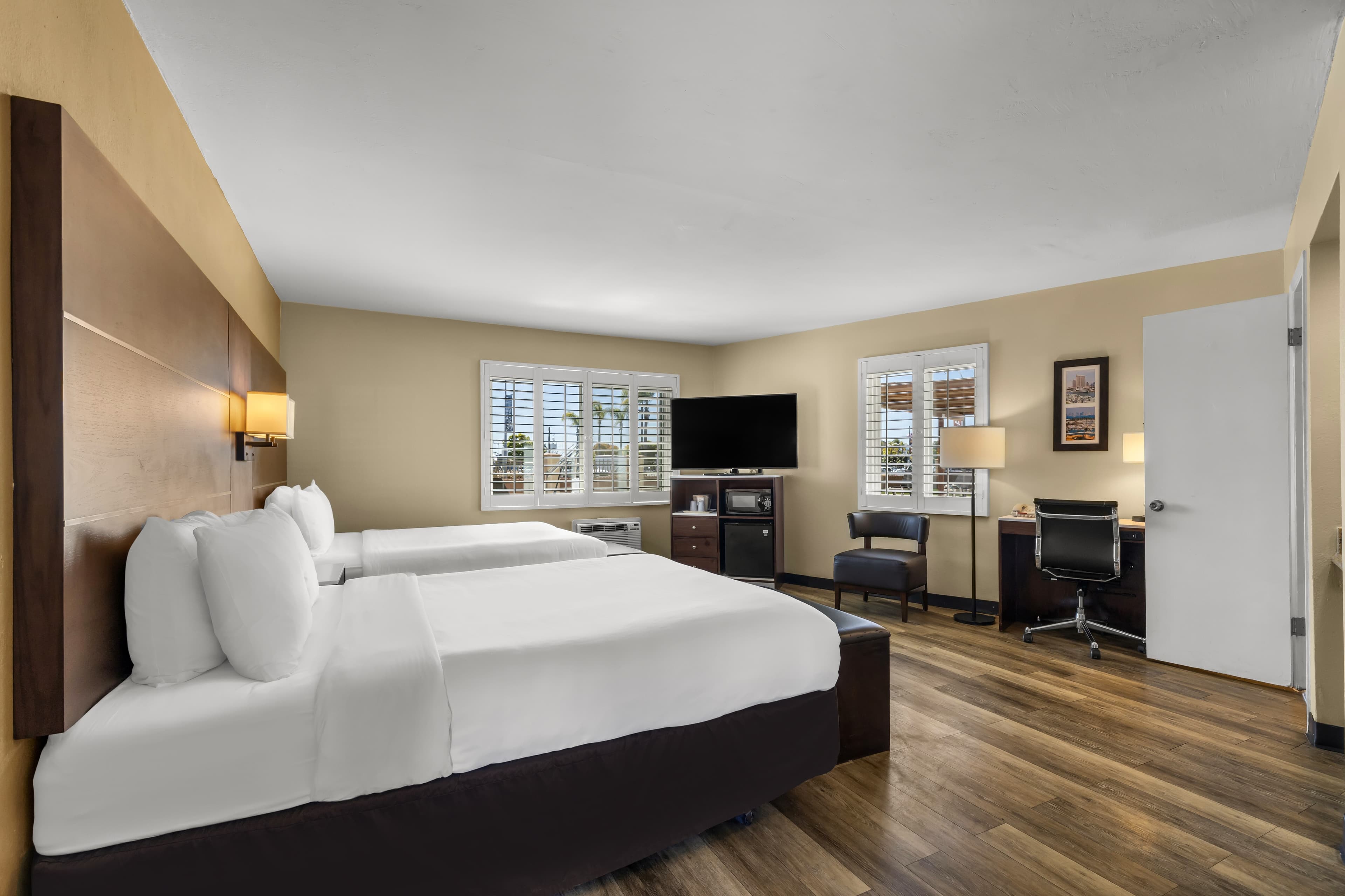 Comfort Inn San Diego Airport At the Harbor — 17