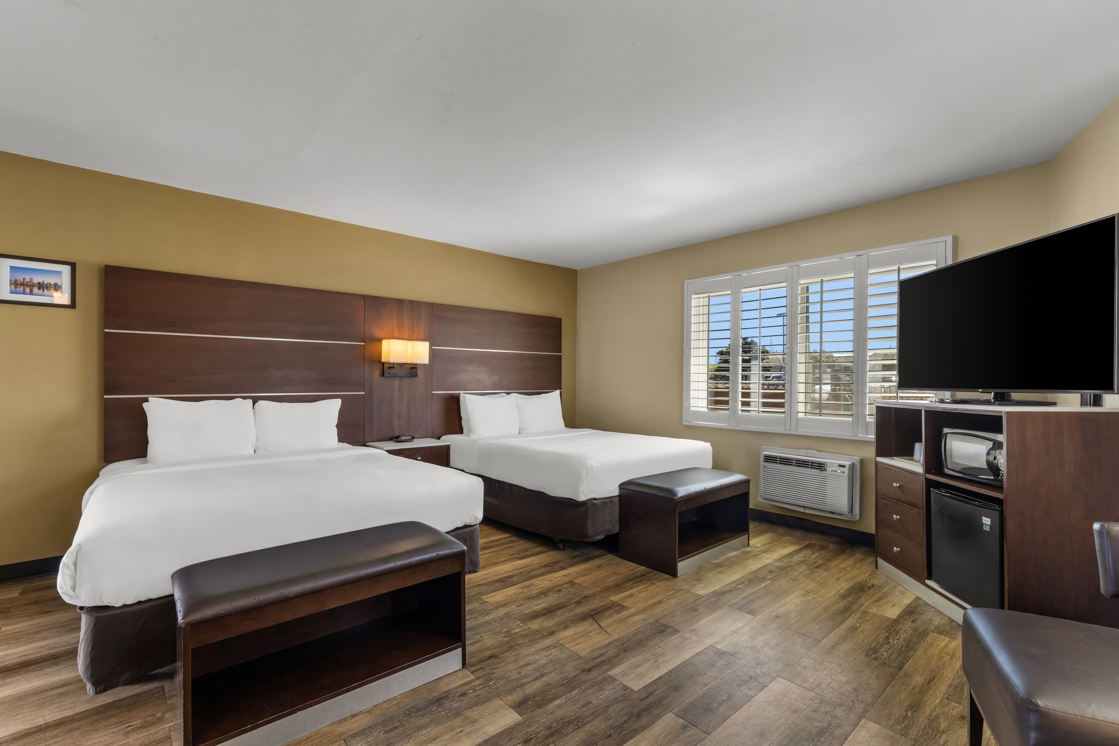 Comfort Inn San Diego Airport At the Harbor — 18