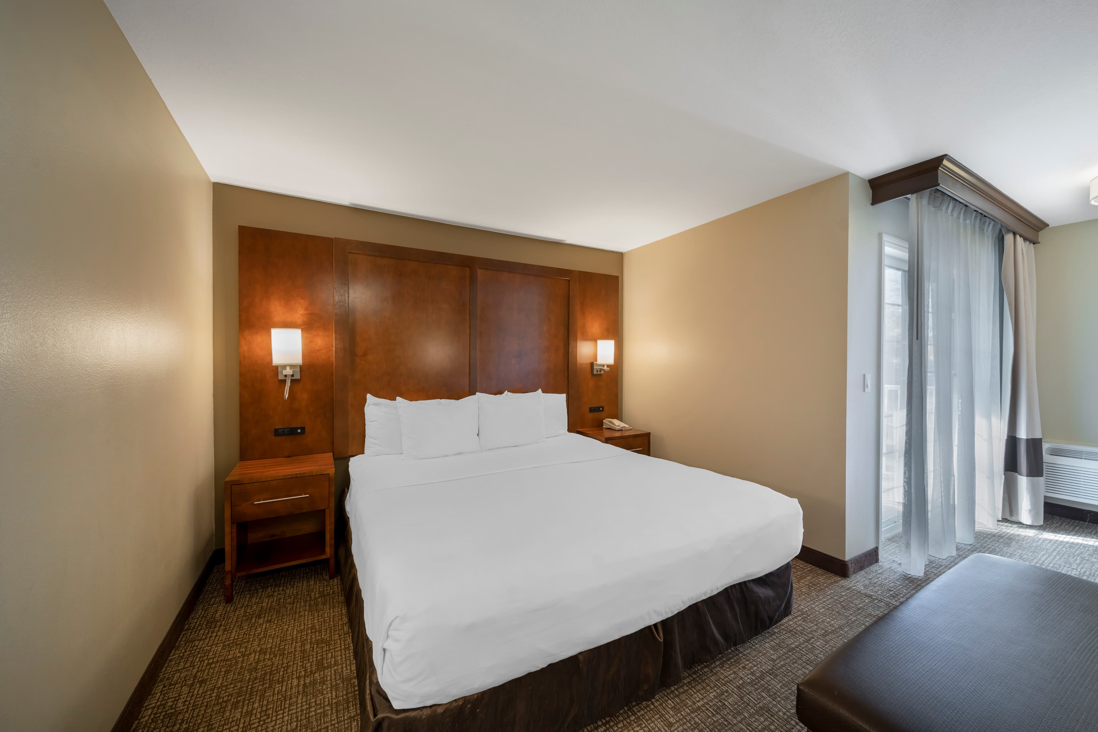 Comfort Suites Red Bluff near I-5 — 11