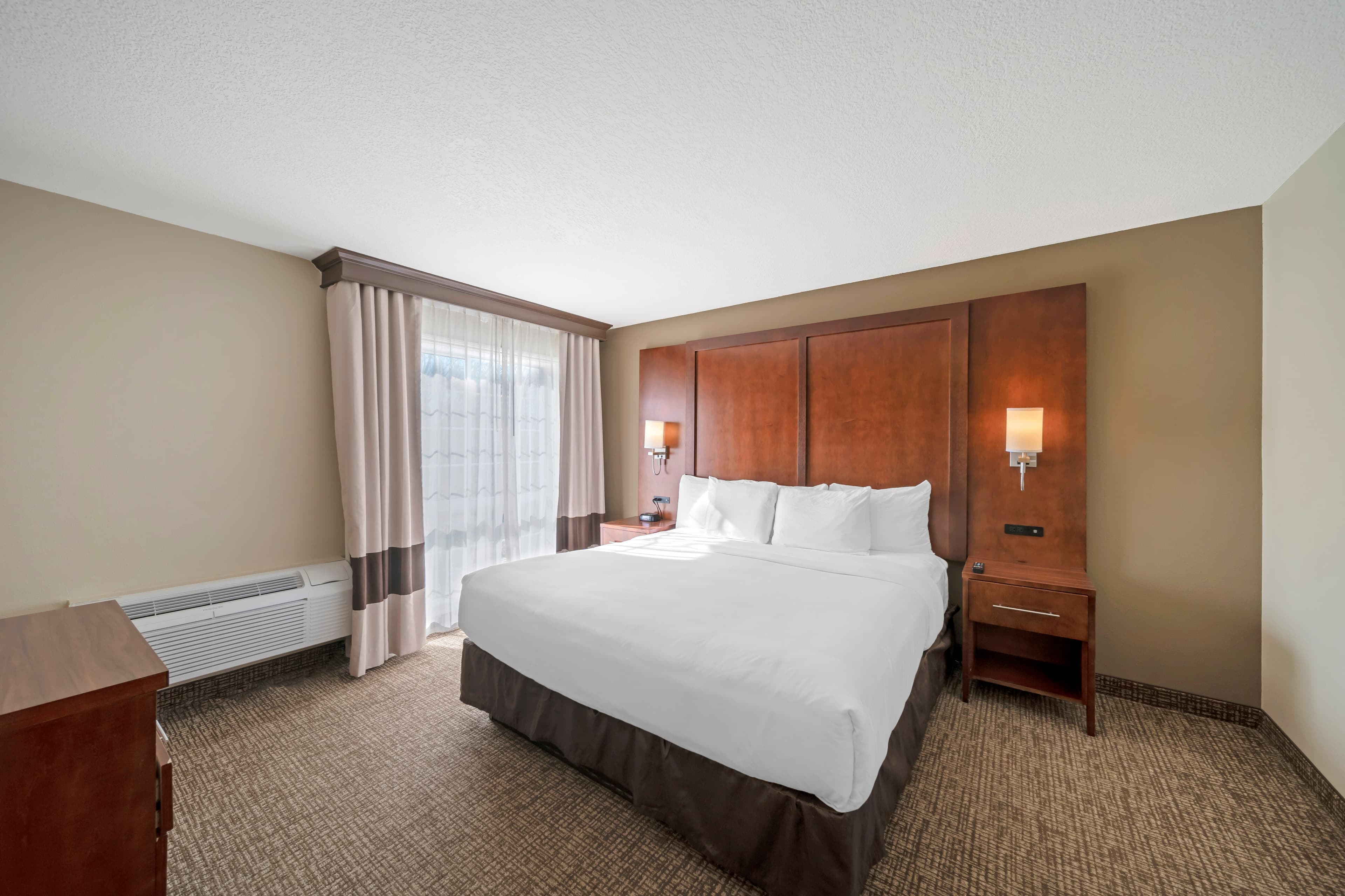 Comfort Suites Red Bluff near I-5 — 24