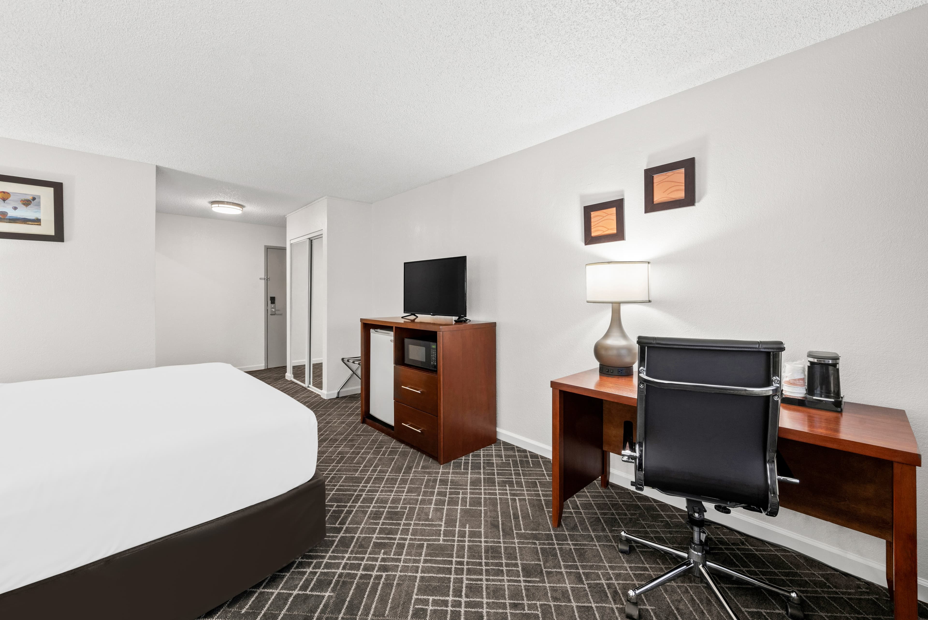 Comfort Inn Yreka I-5 — 7