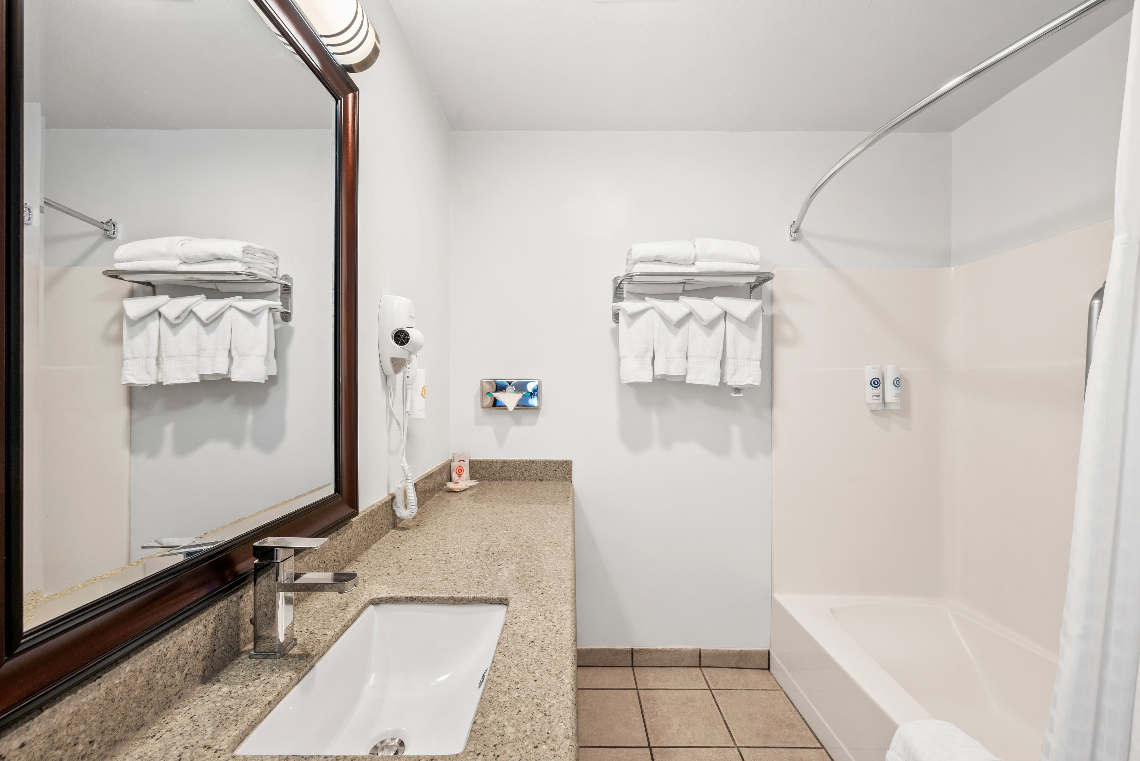 Comfort Inn Yreka I-5 — 15