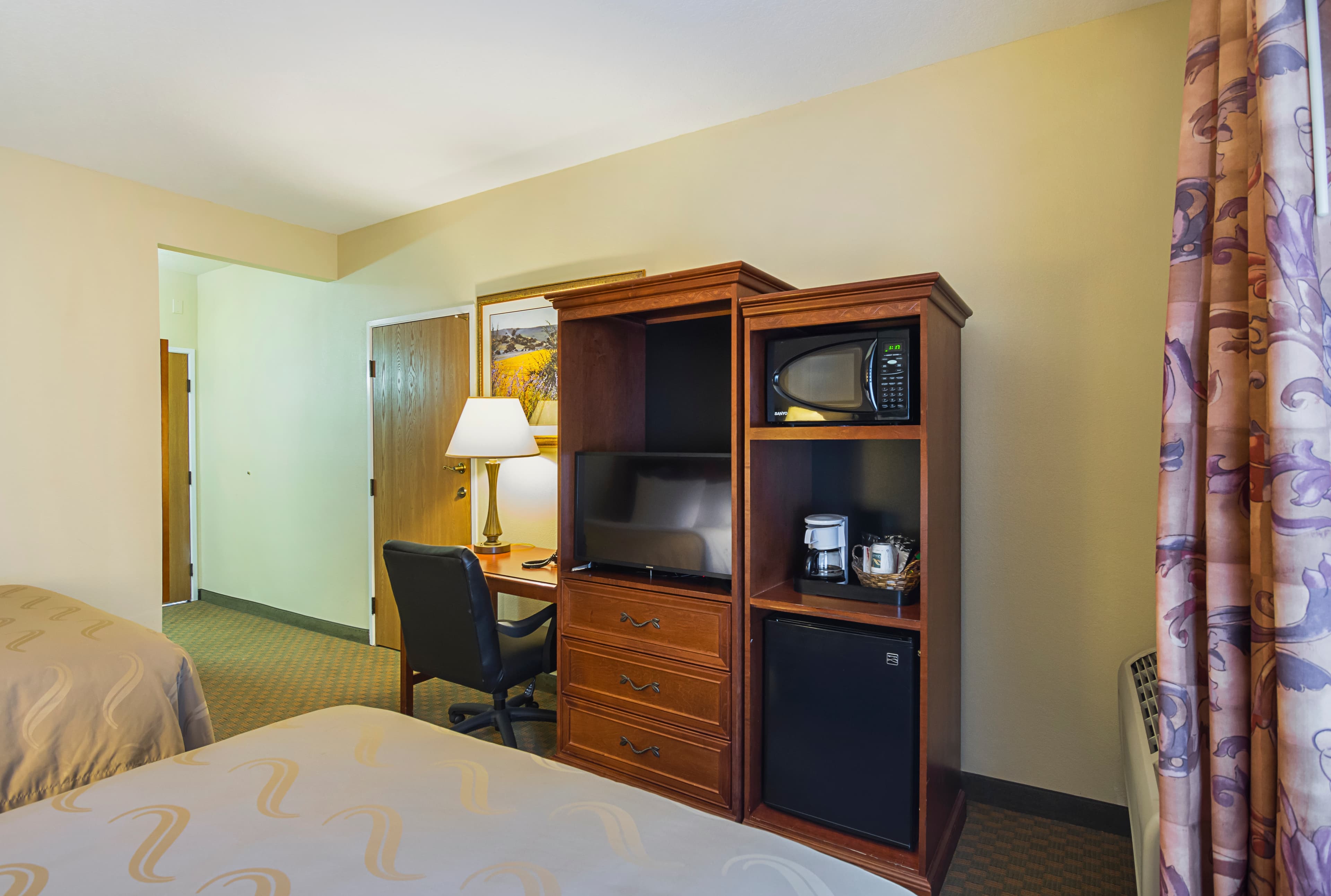 Quality Inn Fresno Yosemite Airport — 4