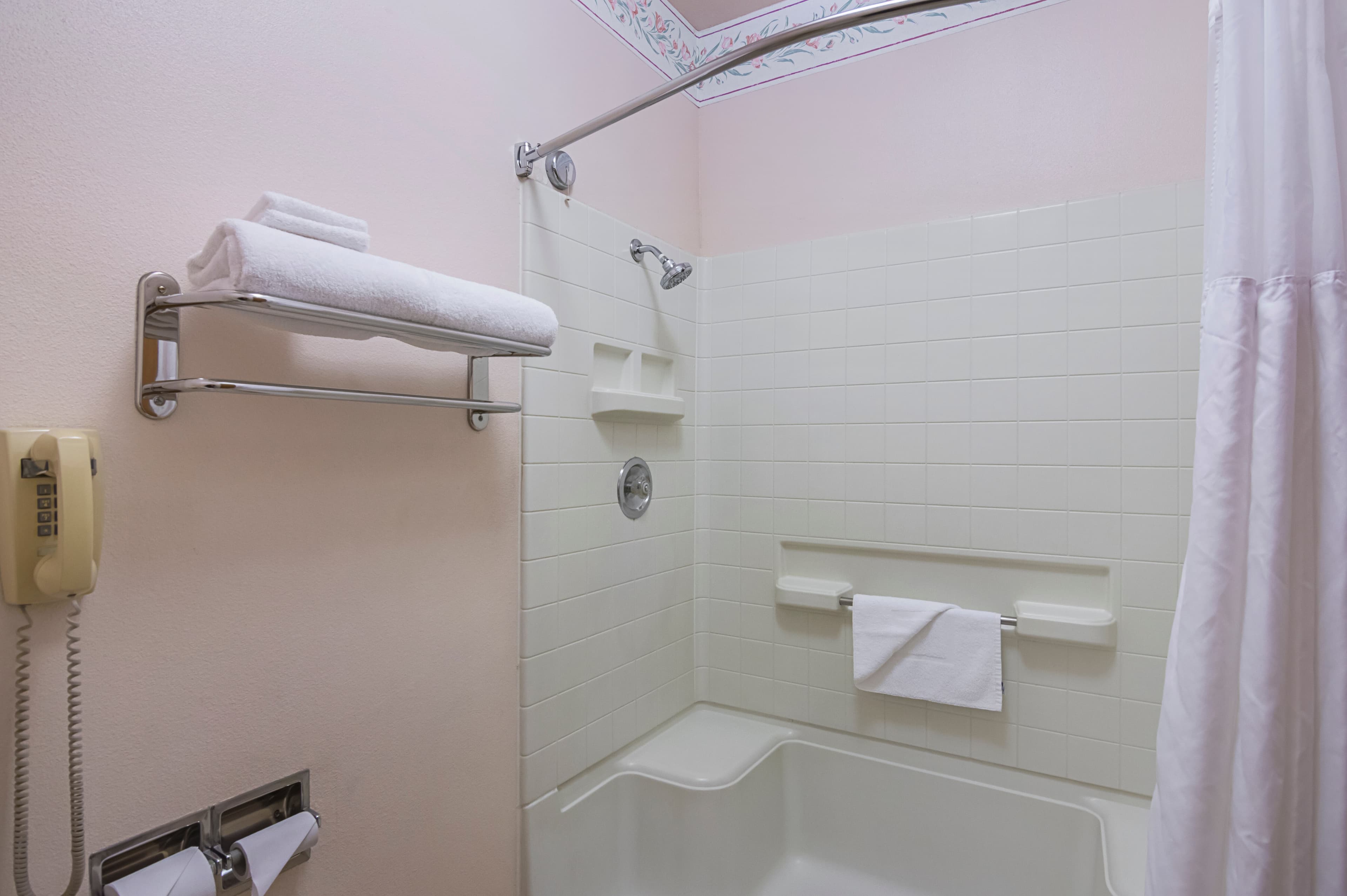 Quality Inn Fresno Yosemite Airport — 18