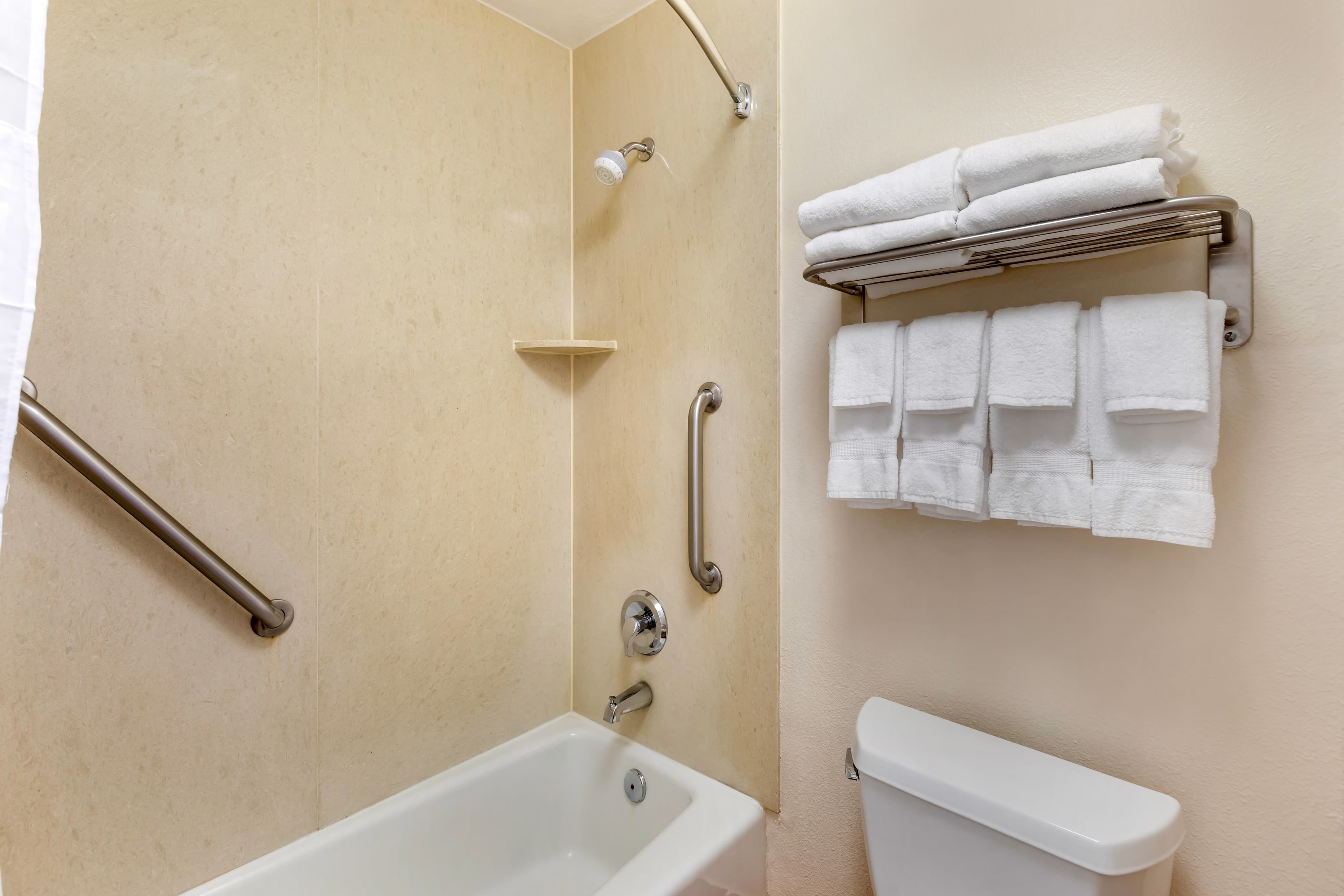 Comfort Inn Los Angeles near Hollywood — 18
