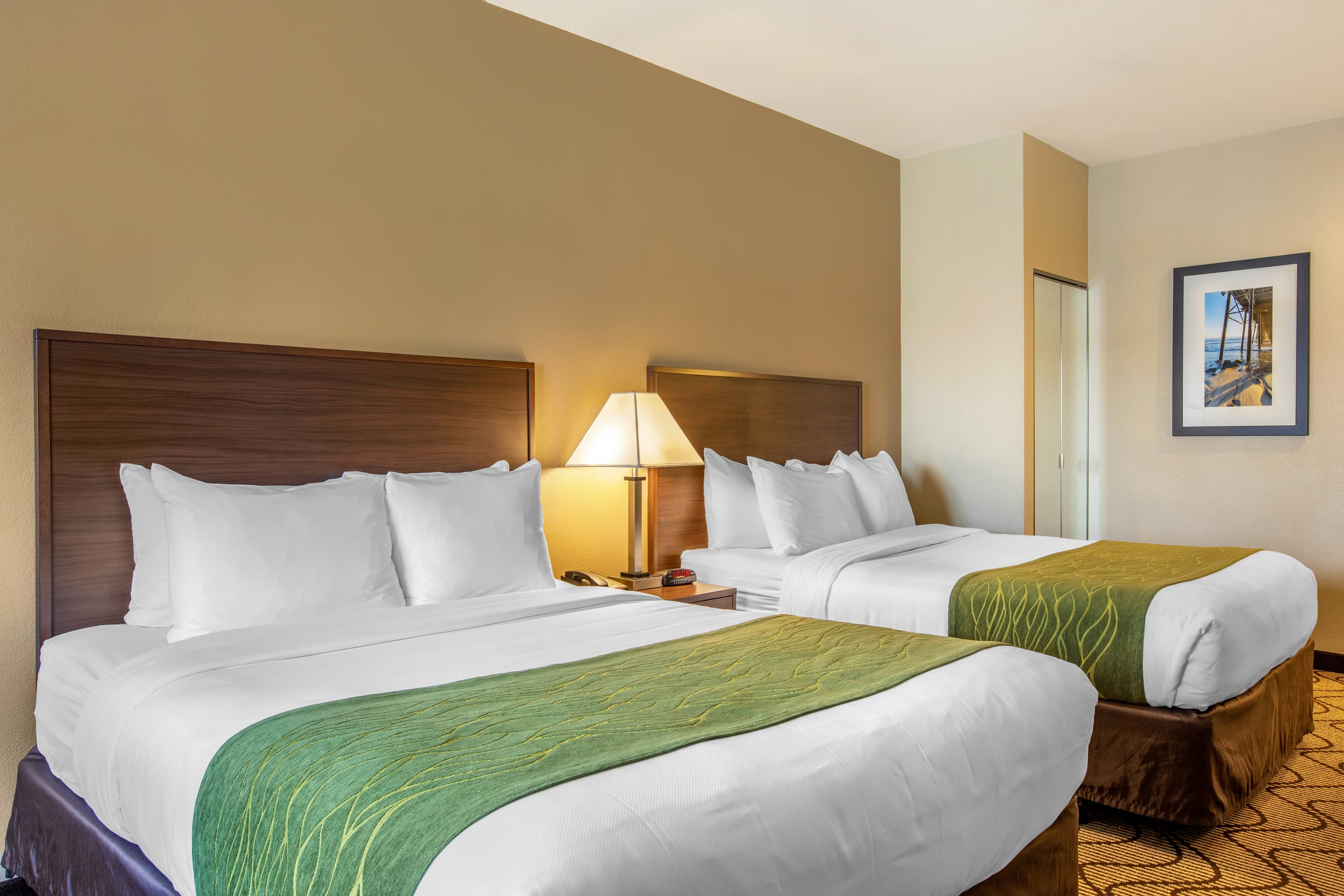 Comfort Inn & Suites Orange County John Wayne Airport — 19