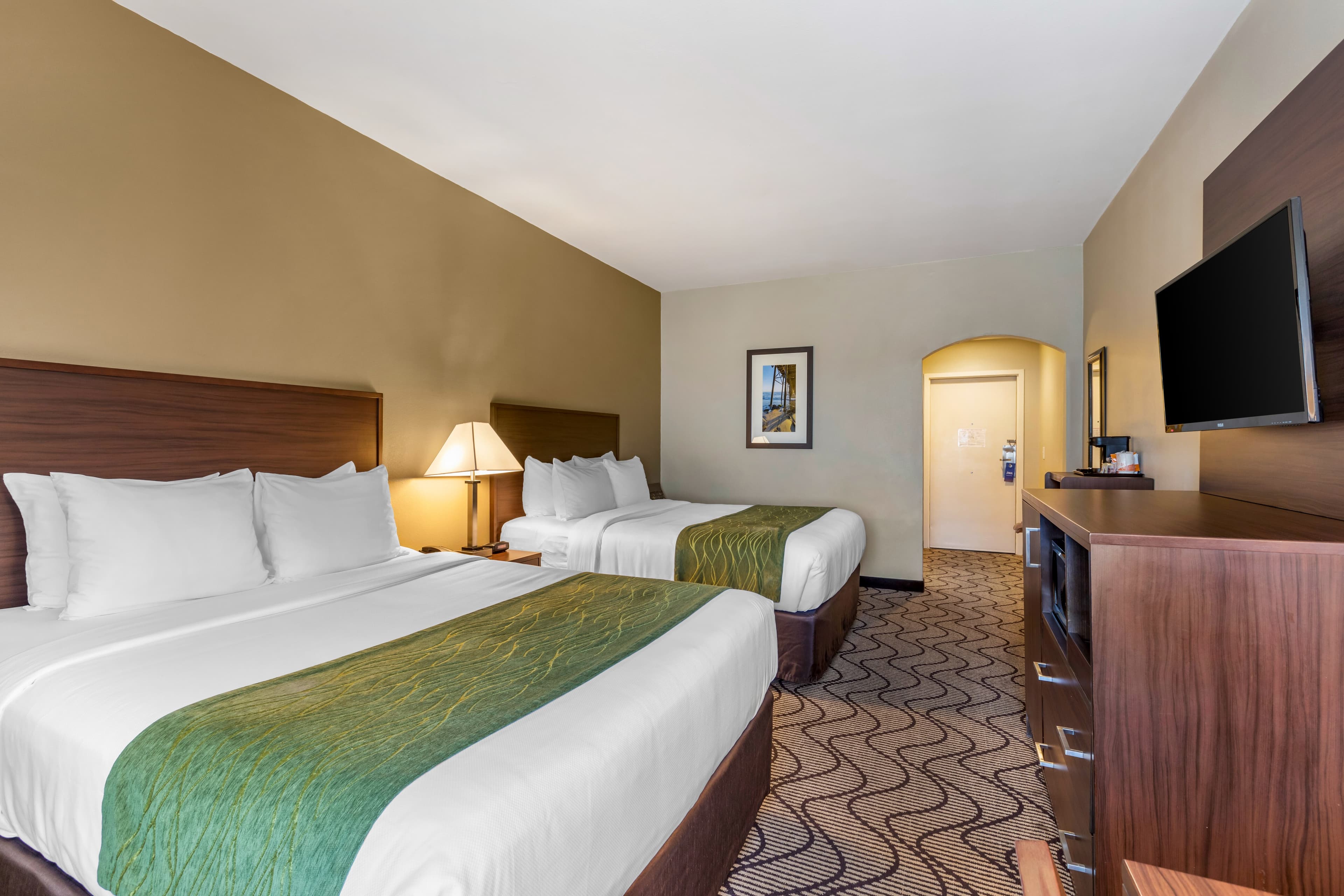 Comfort Inn & Suites Orange County John Wayne Airport — 25