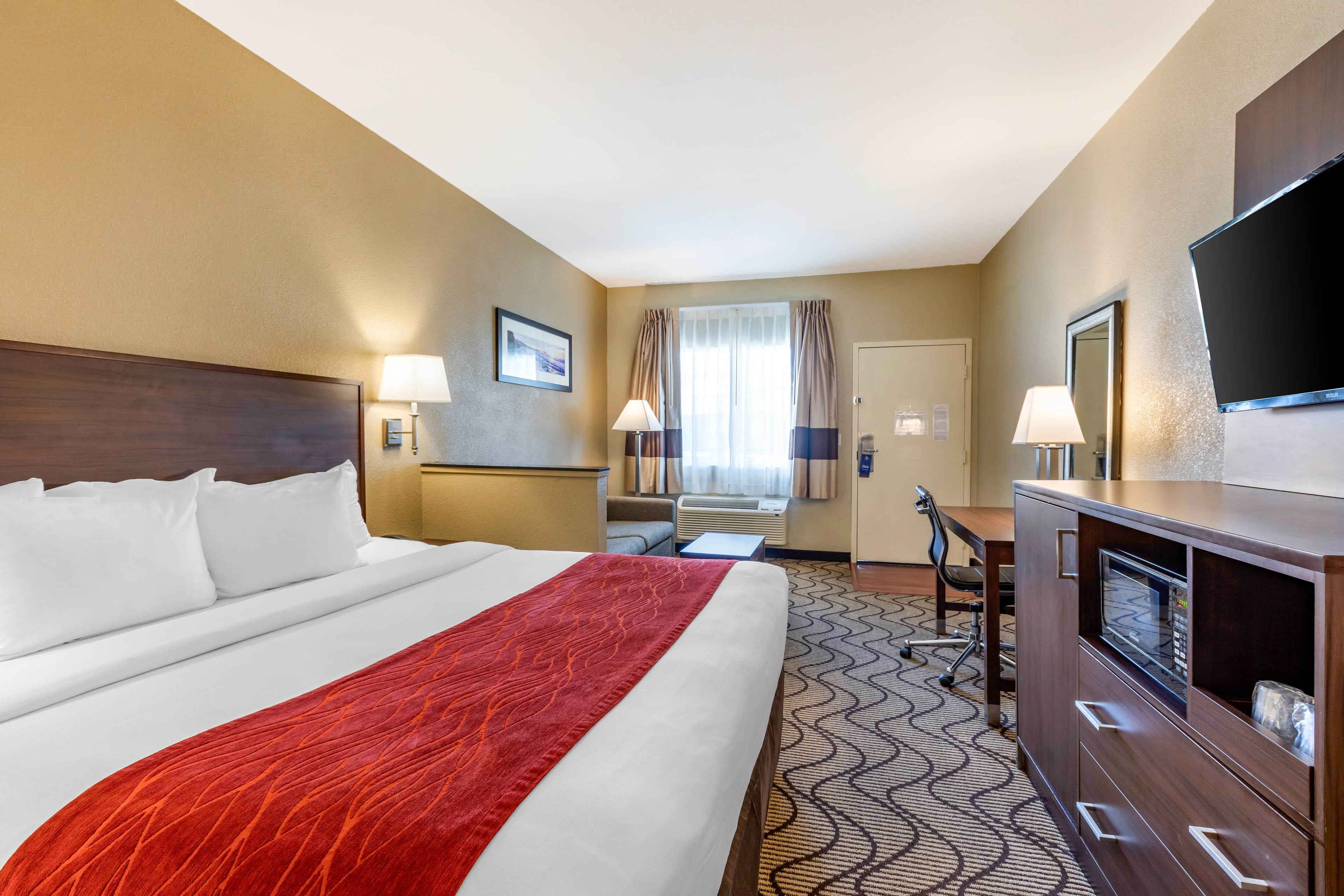 Comfort Inn & Suites Orange County John Wayne Airport — 30