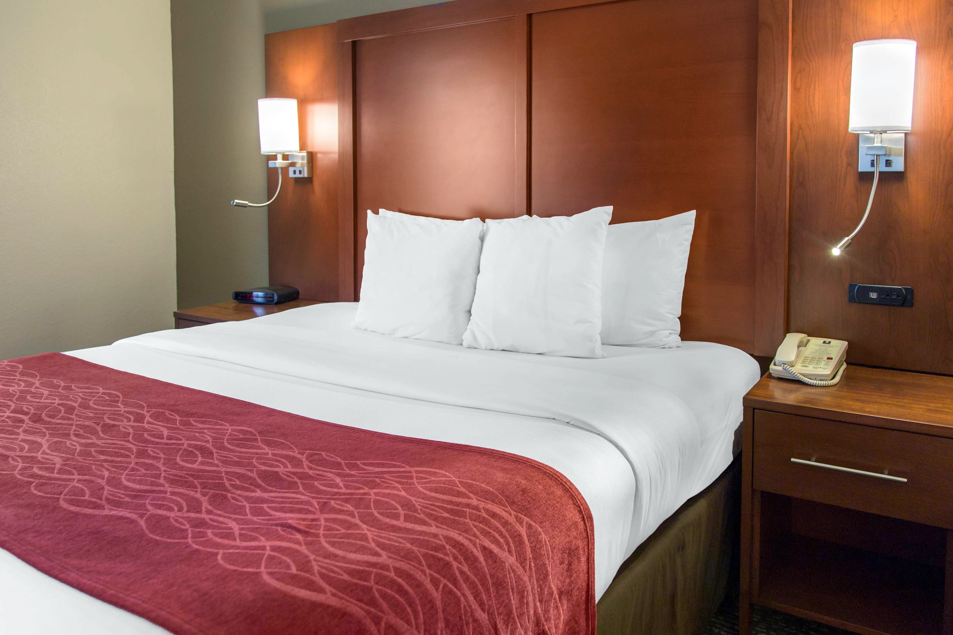 Comfort Inn & Suites San Francisco Airport North — 15