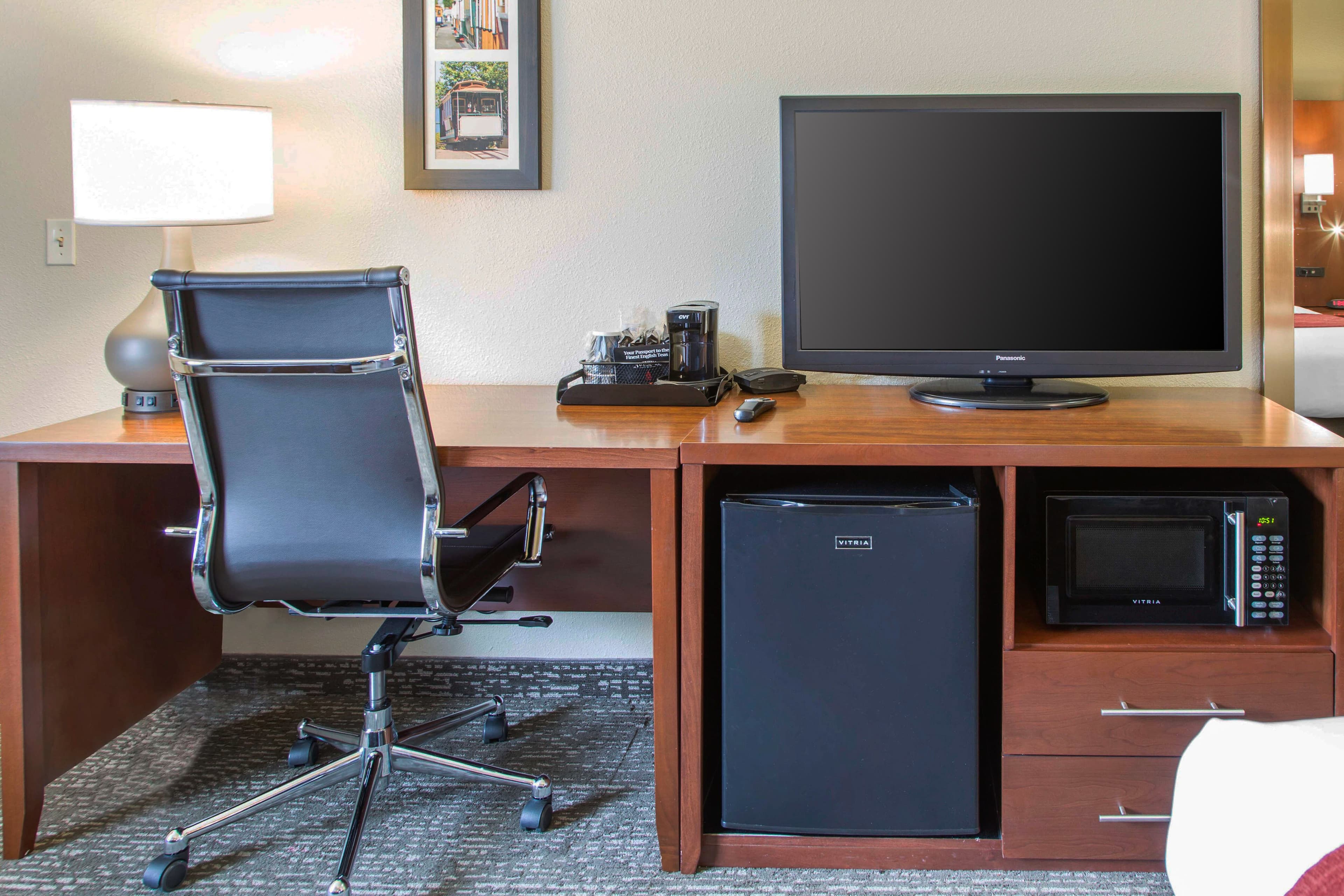 Comfort Inn & Suites San Francisco Airport North — 20