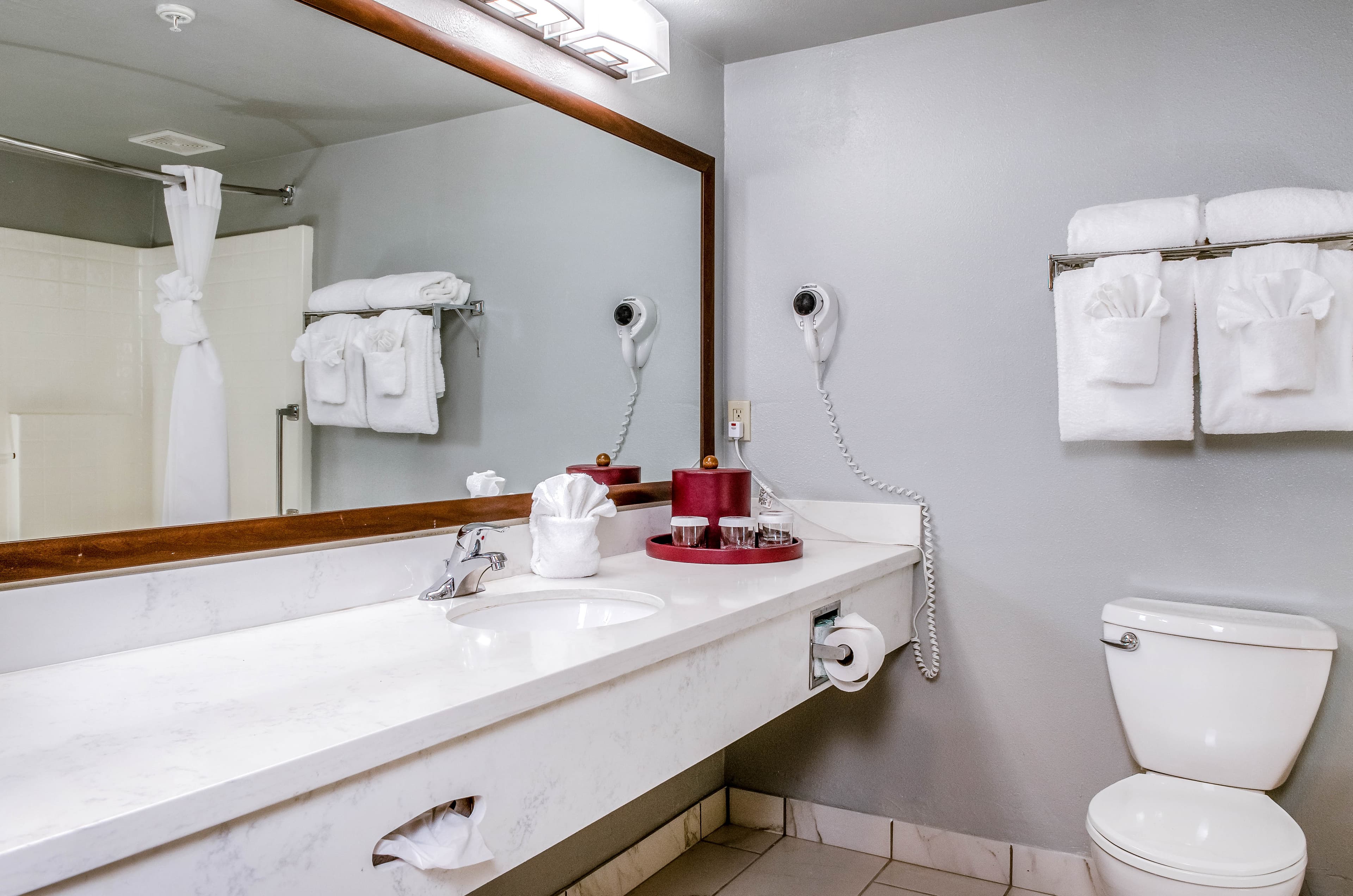 Clarion Hotel By Humboldt Bay — 17