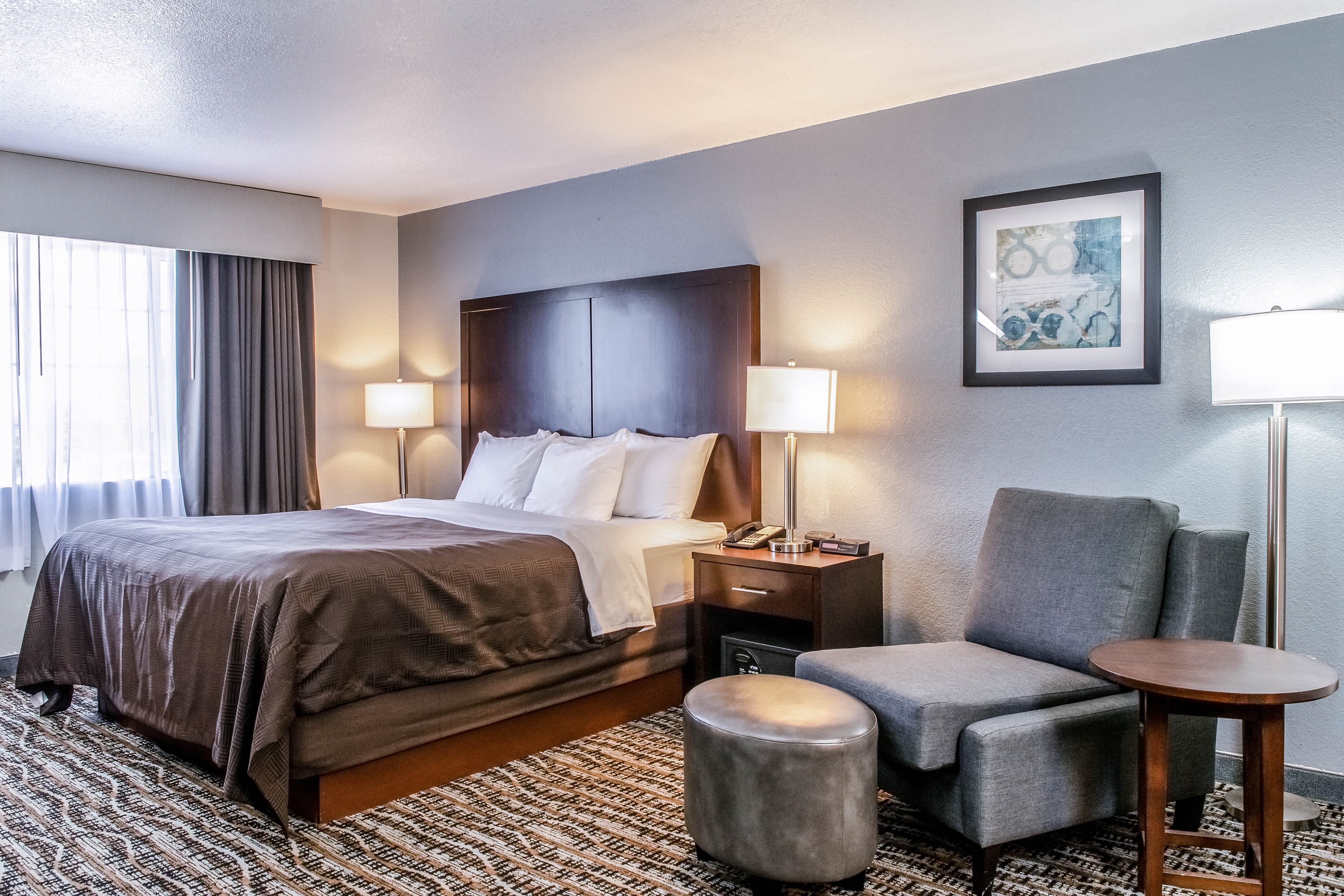 Clarion Hotel By Humboldt Bay - Image 1
