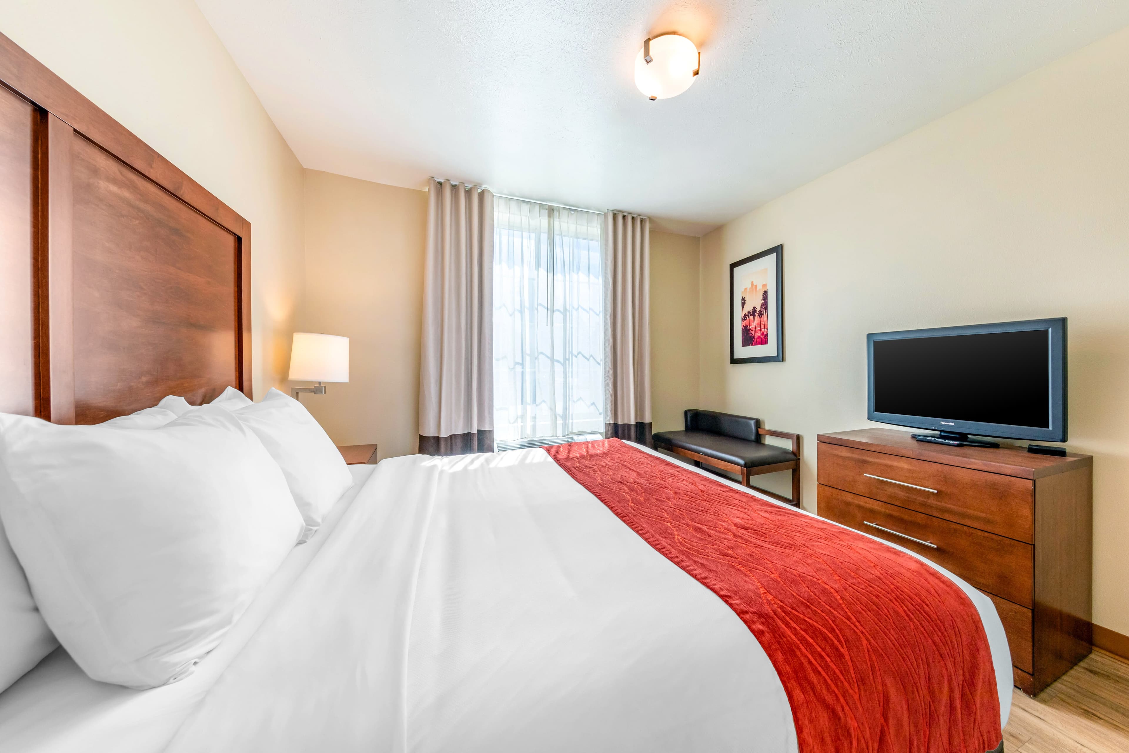 Comfort Inn & Suites Lancaster Antelope Valley — 15