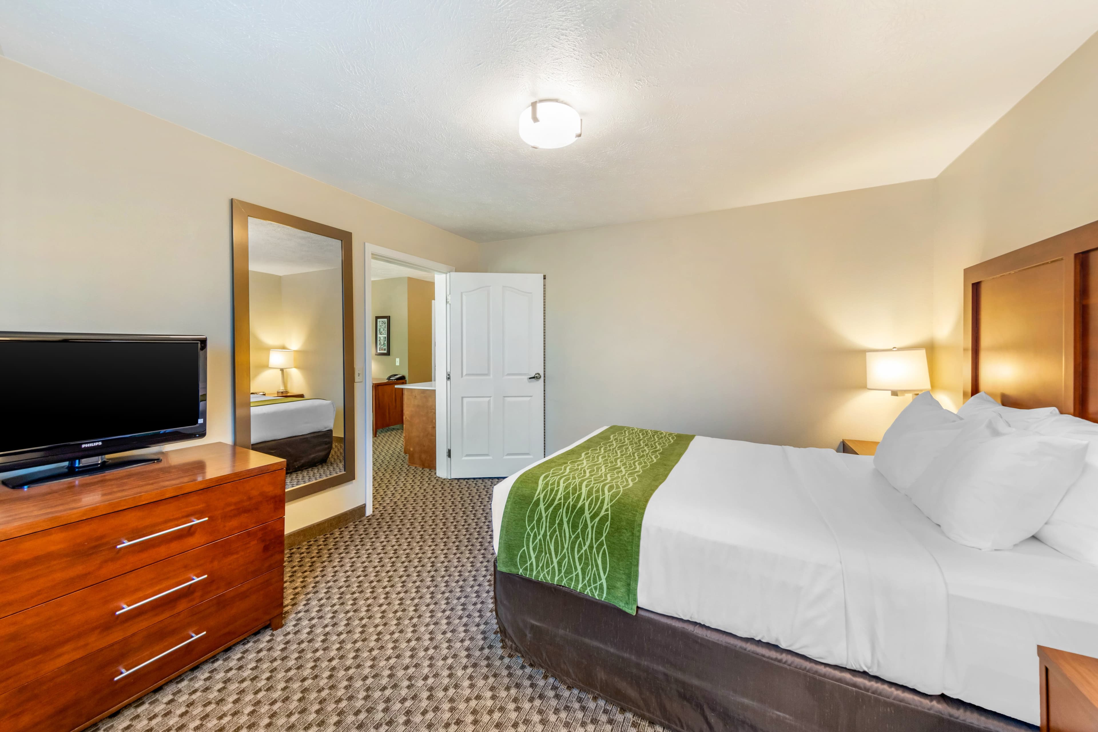 Comfort Inn & Suites Lancaster Antelope Valley — 20