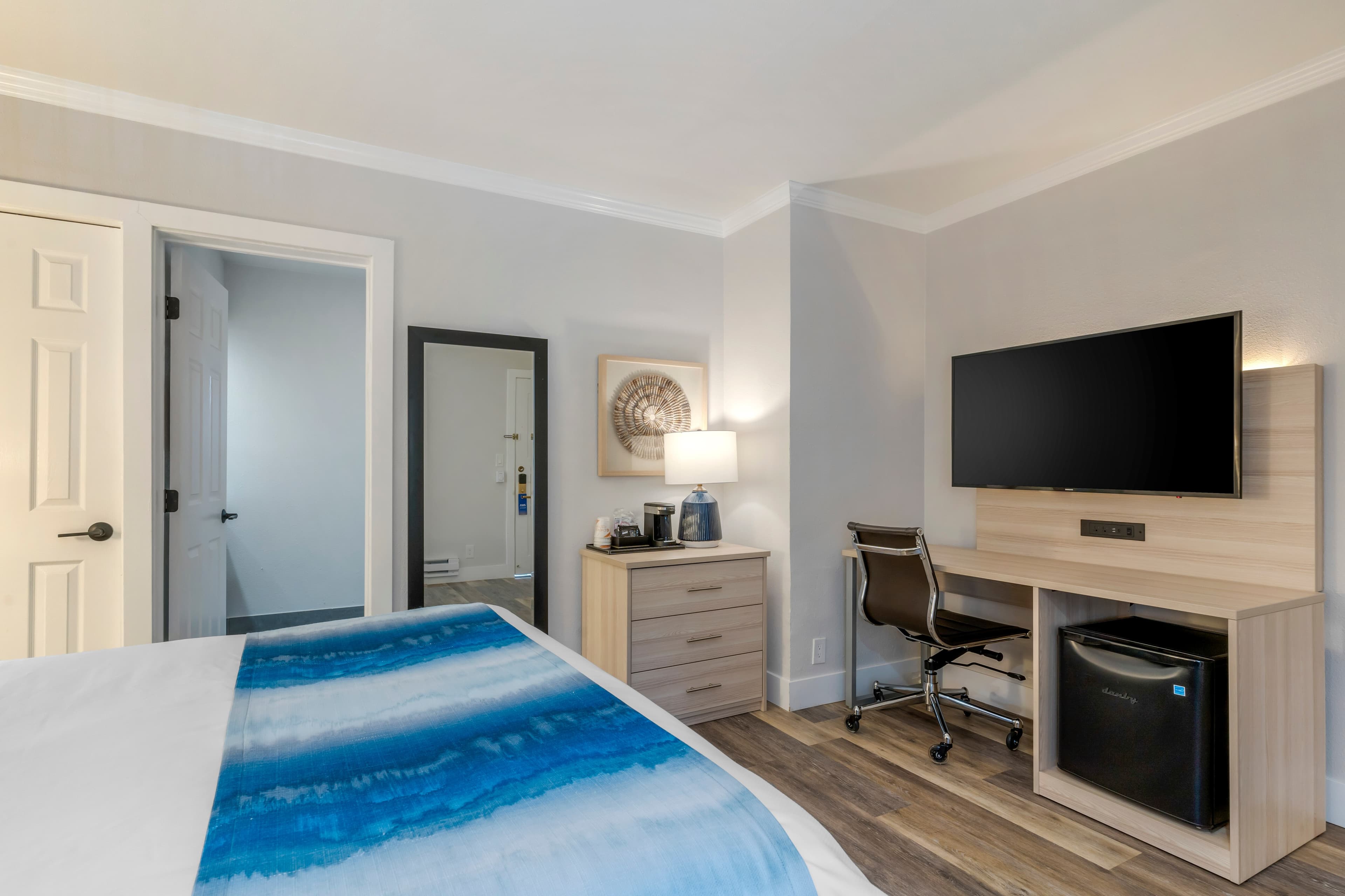 Comfort Inn Carmel By the Sea - Image 3