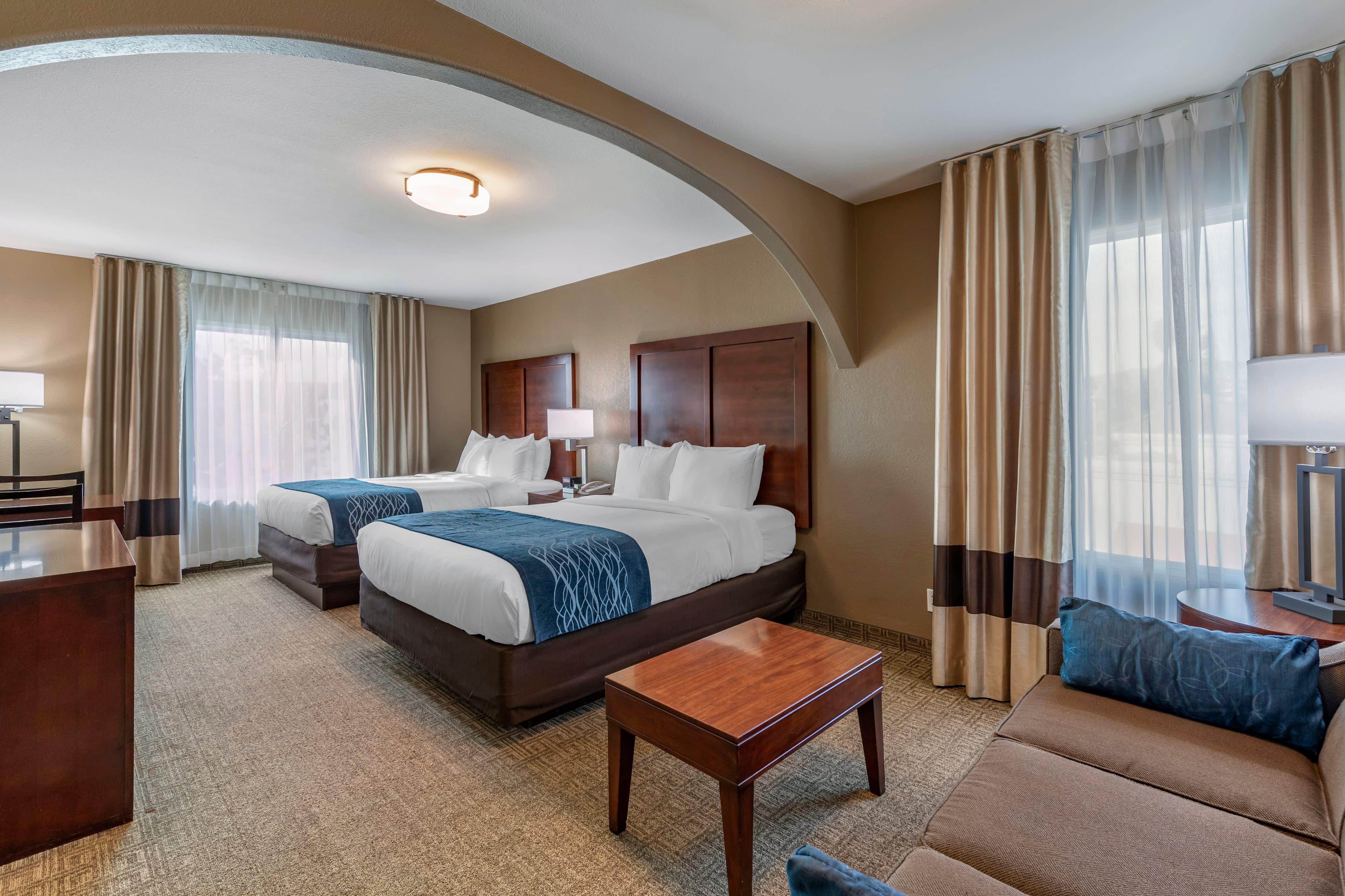 Comfort Inn & Suites Ventura Beach — 30