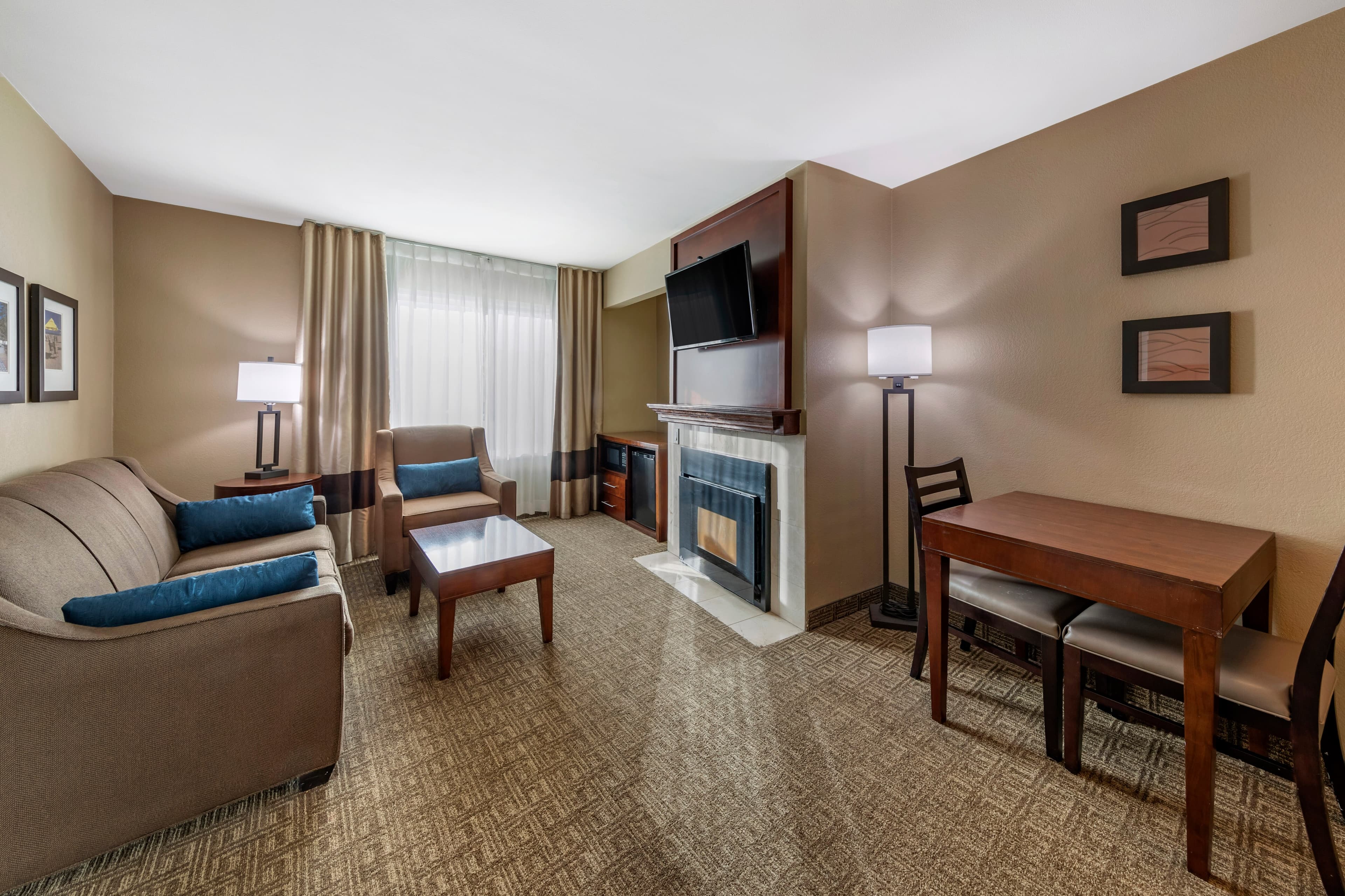 Comfort Inn & Suites Ventura Beach — 38