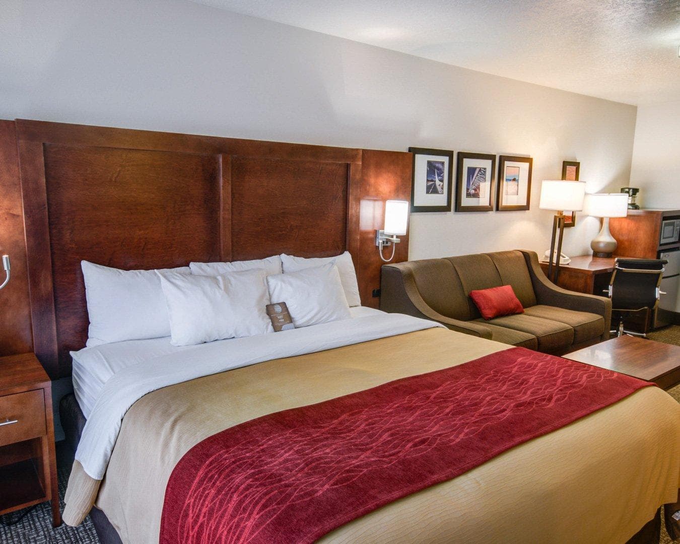 Comfort Inn Redding Near I-5 - Image 2