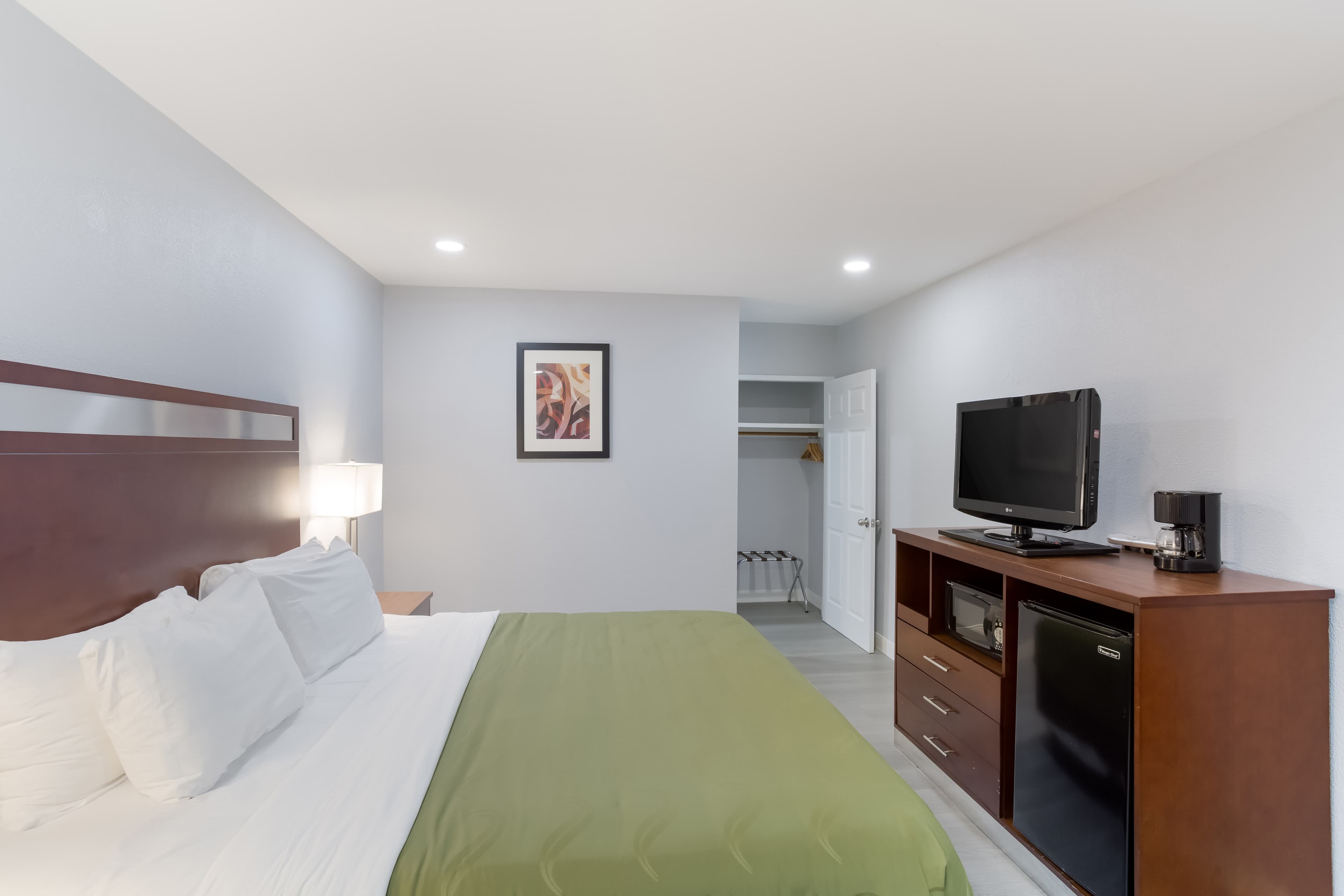 Quality Inn Redding near I-5 — 14
