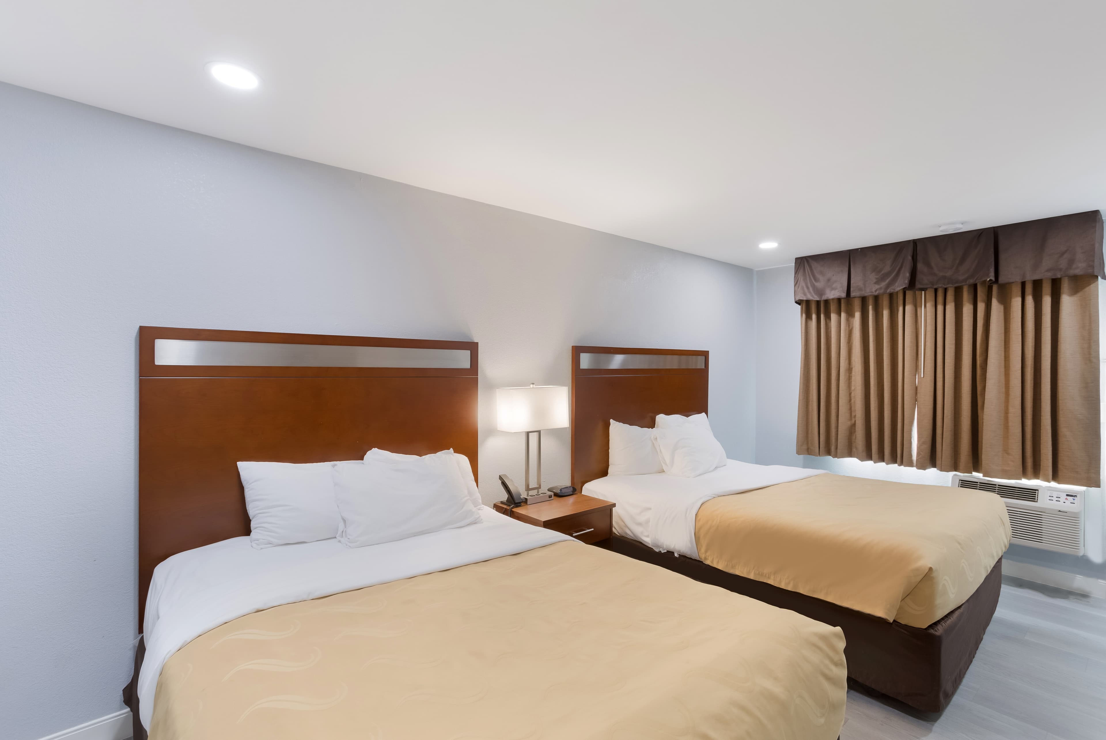 Quality Inn Redding near I-5 — 10
