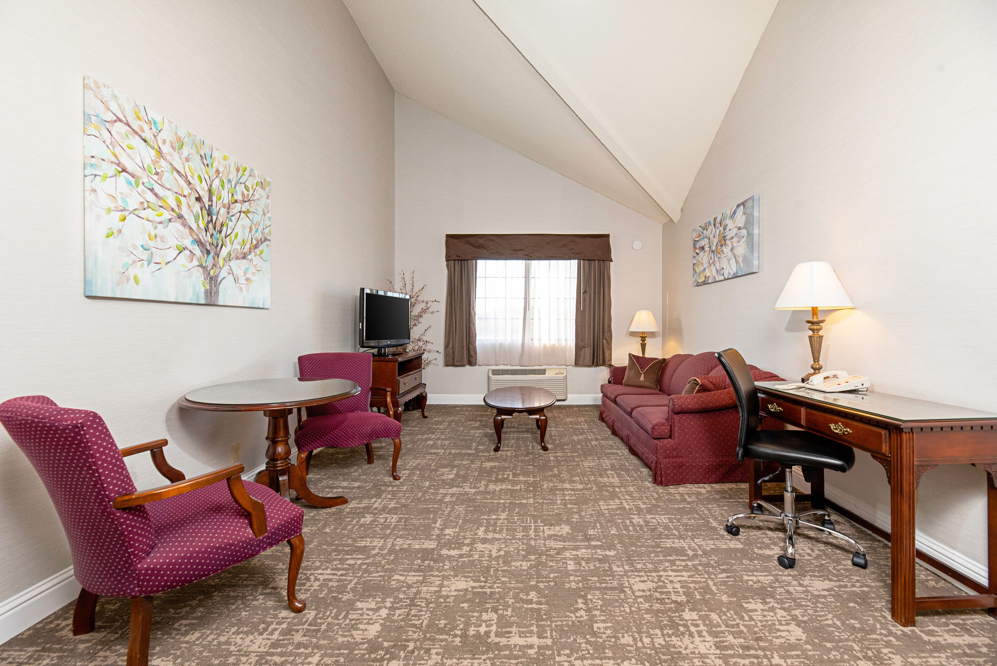 Clarion Inn Silicon Valley — 15