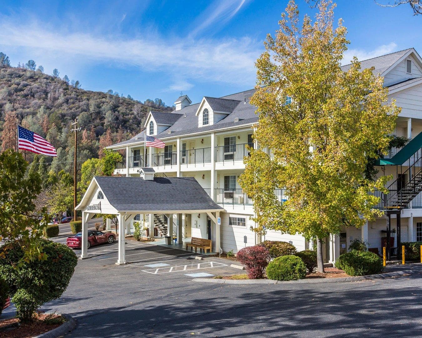 Quality Inn Yosemite Valley Gateway - Image 1