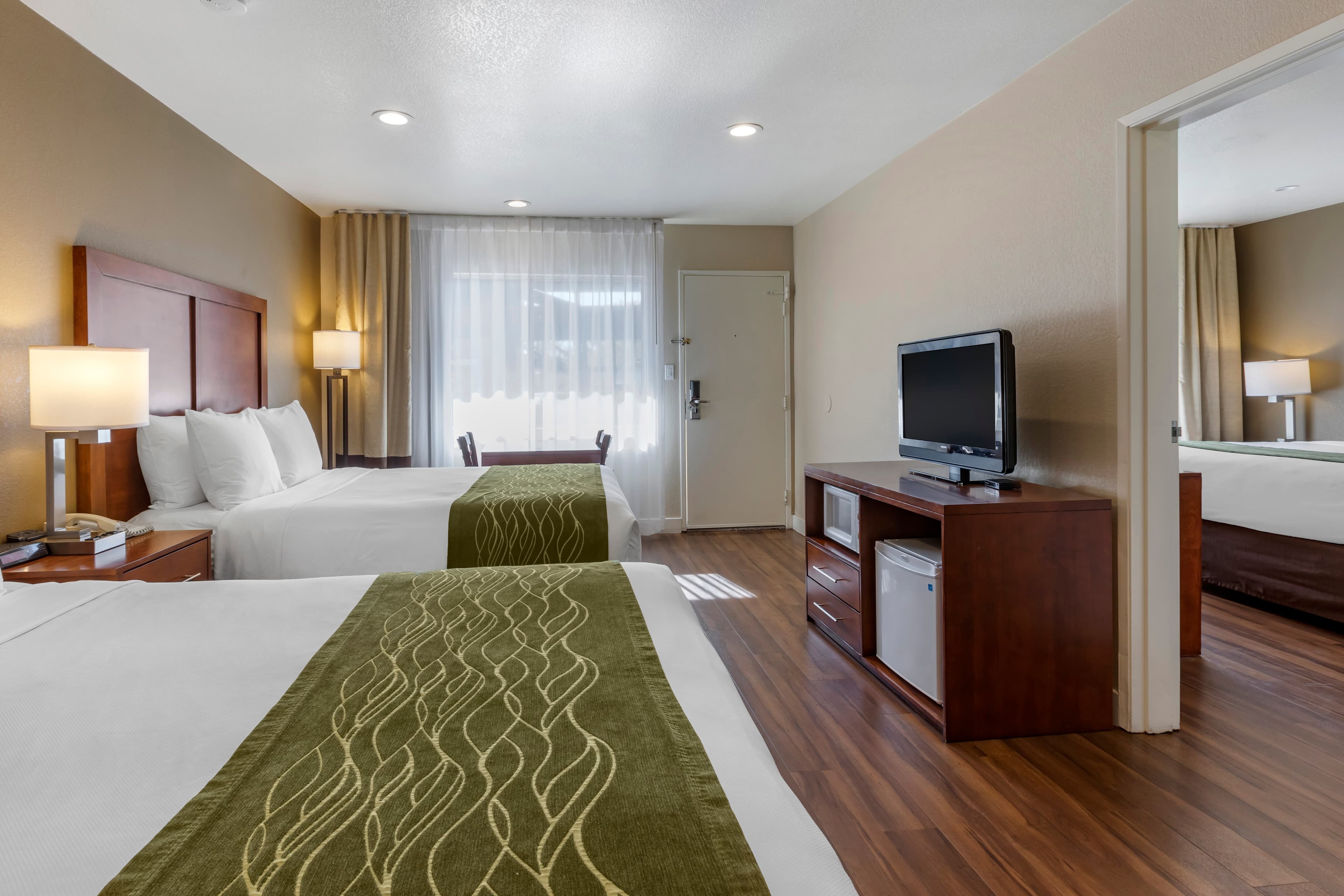Comfort Inn Bishop — 19