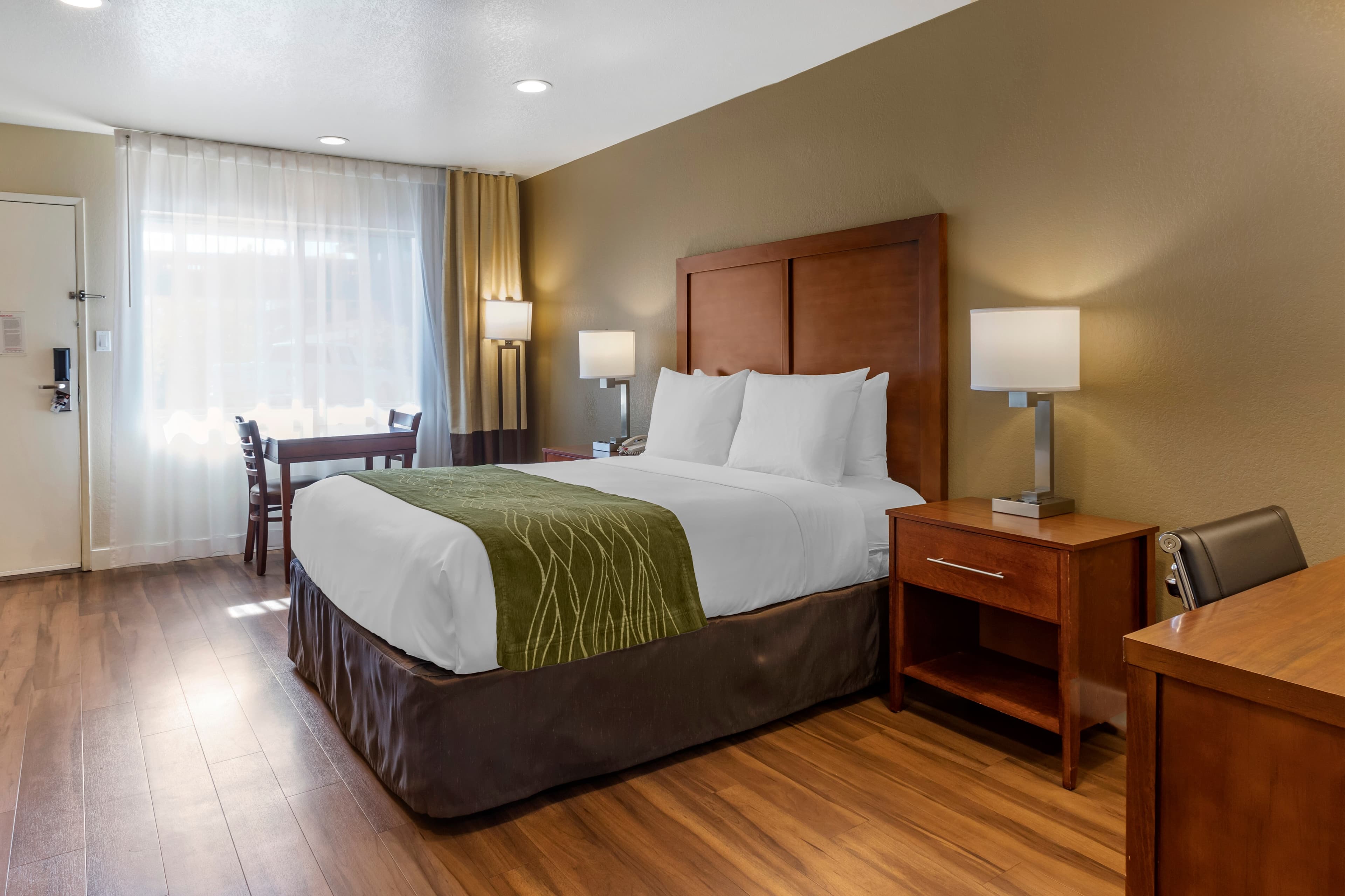Comfort Inn Bishop — 12