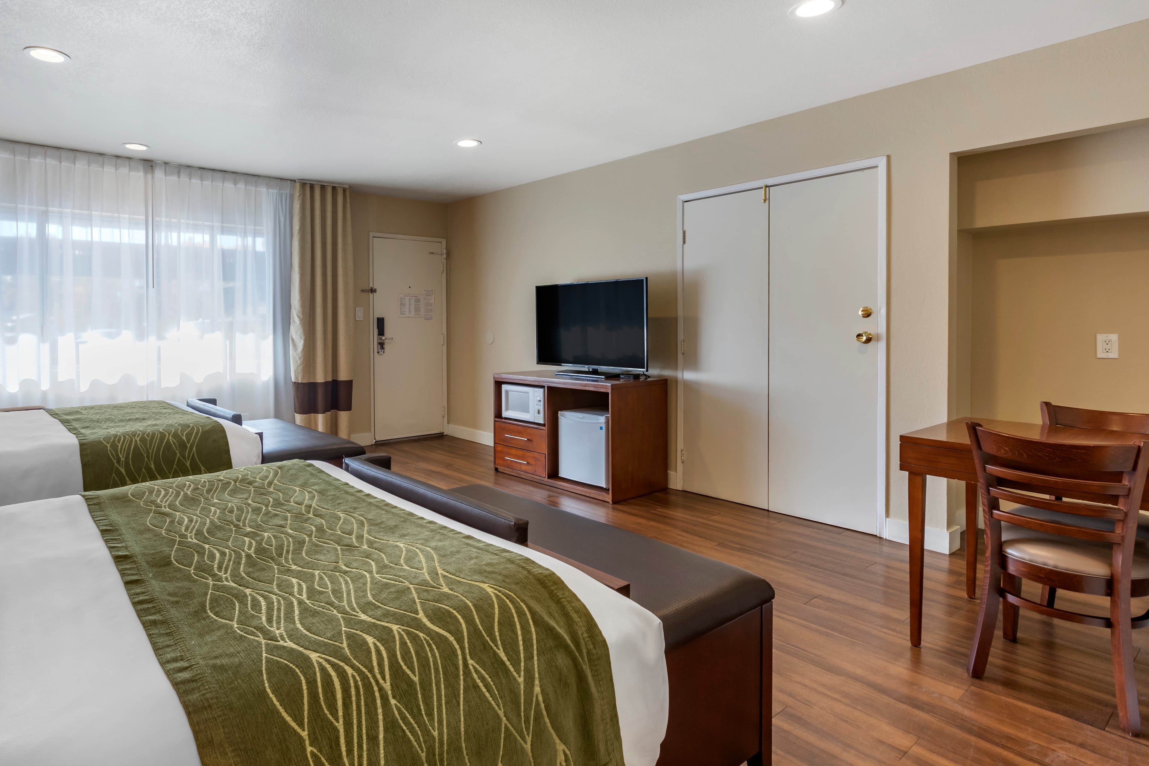Comfort Inn Bishop — 15