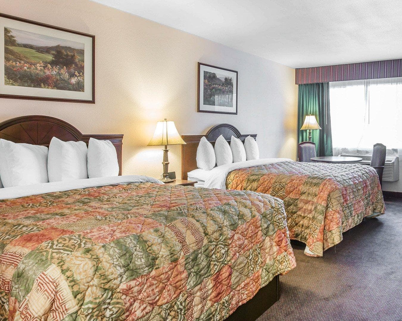 Quality Inn & Suites Cameron Park Shingle Springs - Image 3