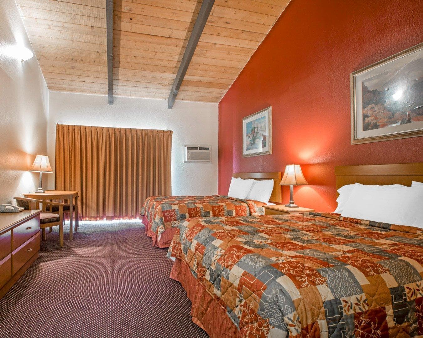 Rodeway Inn Fallbrook Downtown — 11