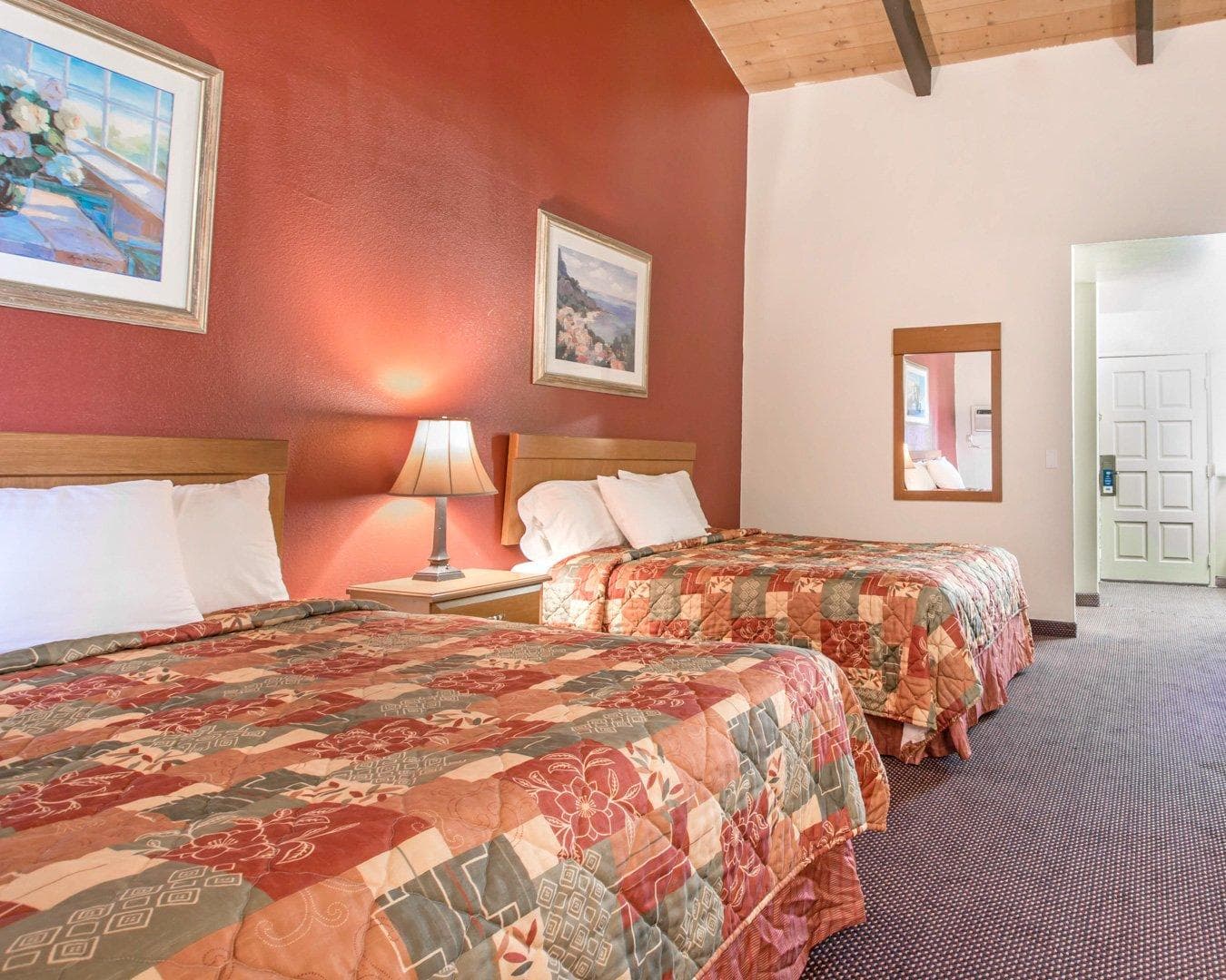 Rodeway Inn Fallbrook Downtown — 13