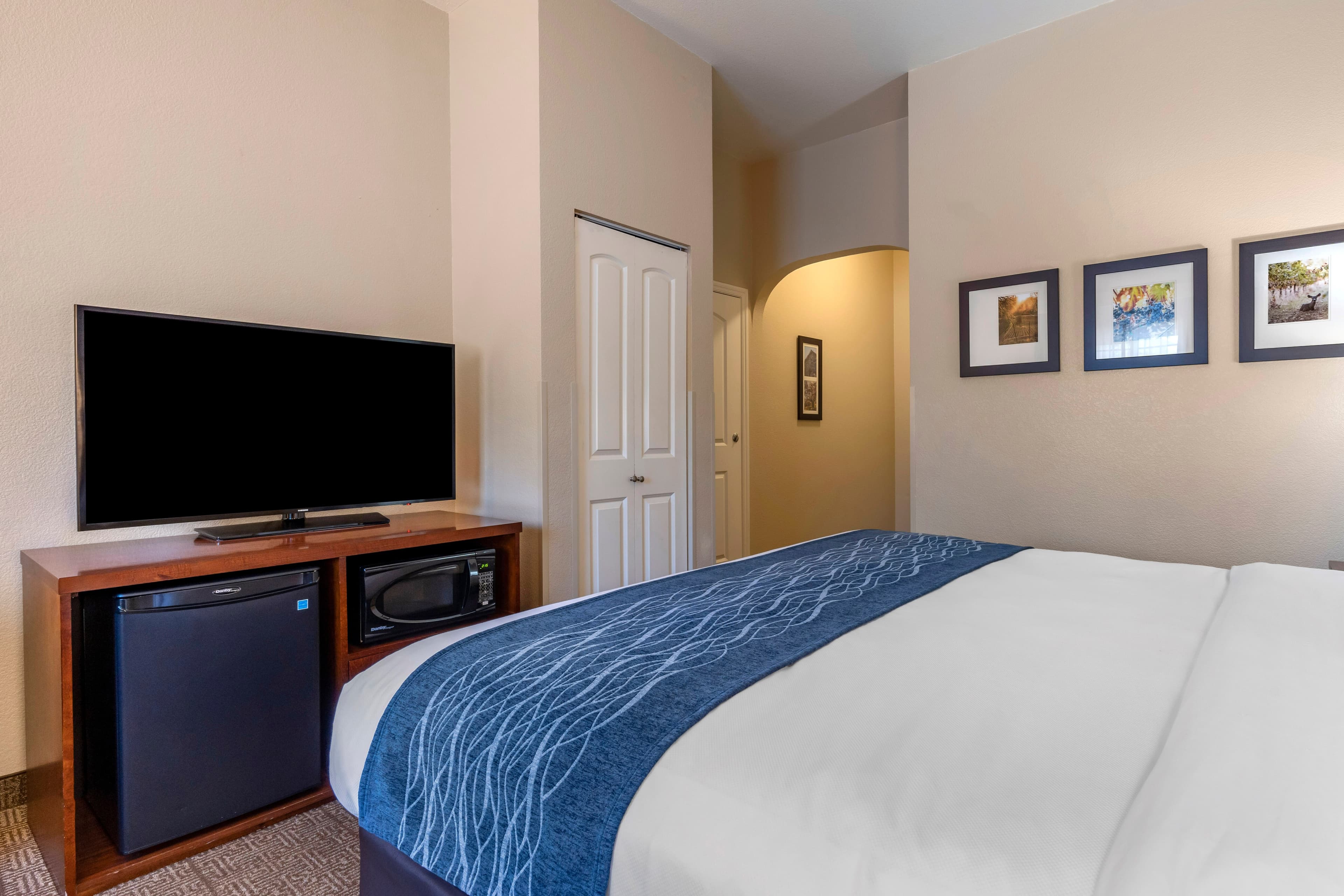 Comfort Inn & Suites Ukiah Mendocino County - Image 4